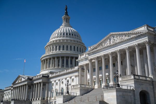 Bitcoin's Security Edge: Institutional Adoption Grows Amid DeFi Concerns