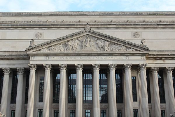 Securitize Debuts $295M Tokenized Stock on Solana and Avalanche