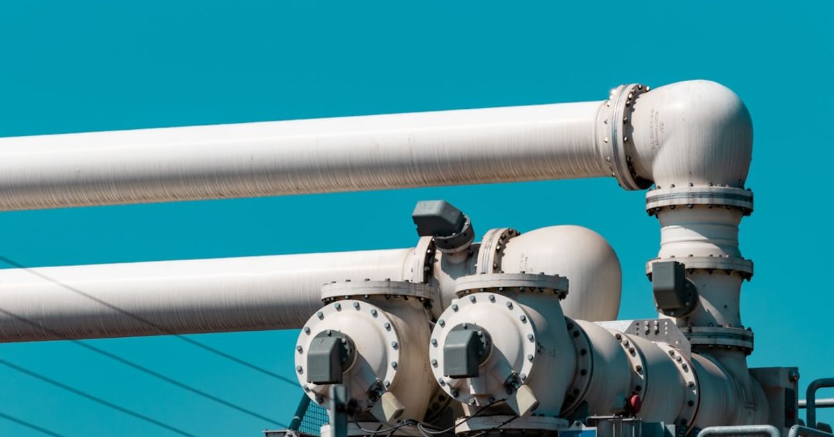 Traders Bet $430 Million on Oil Price Drop Ahead of Iran Ceasefire Extension