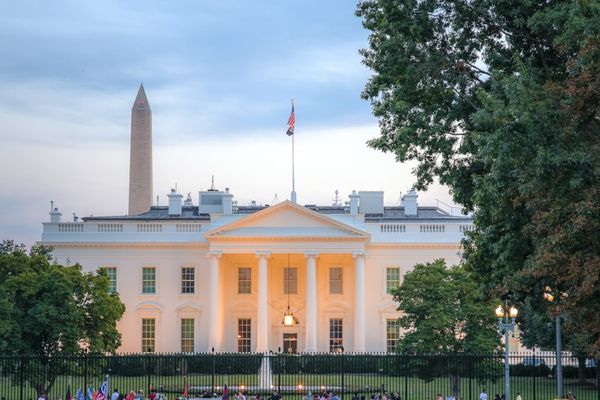 Ostium Halts Trading Amid $22M Oracle Exploit — DeFi Security in Question