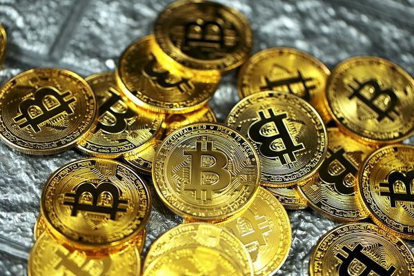 US Bitcoin Reserve Plan Stalls Amid Federal Turf War