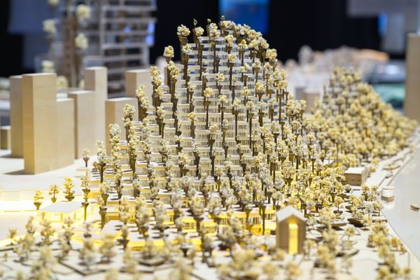 Gold and Silver Sell-off Deepens Amid Inflation Fears and Conflict