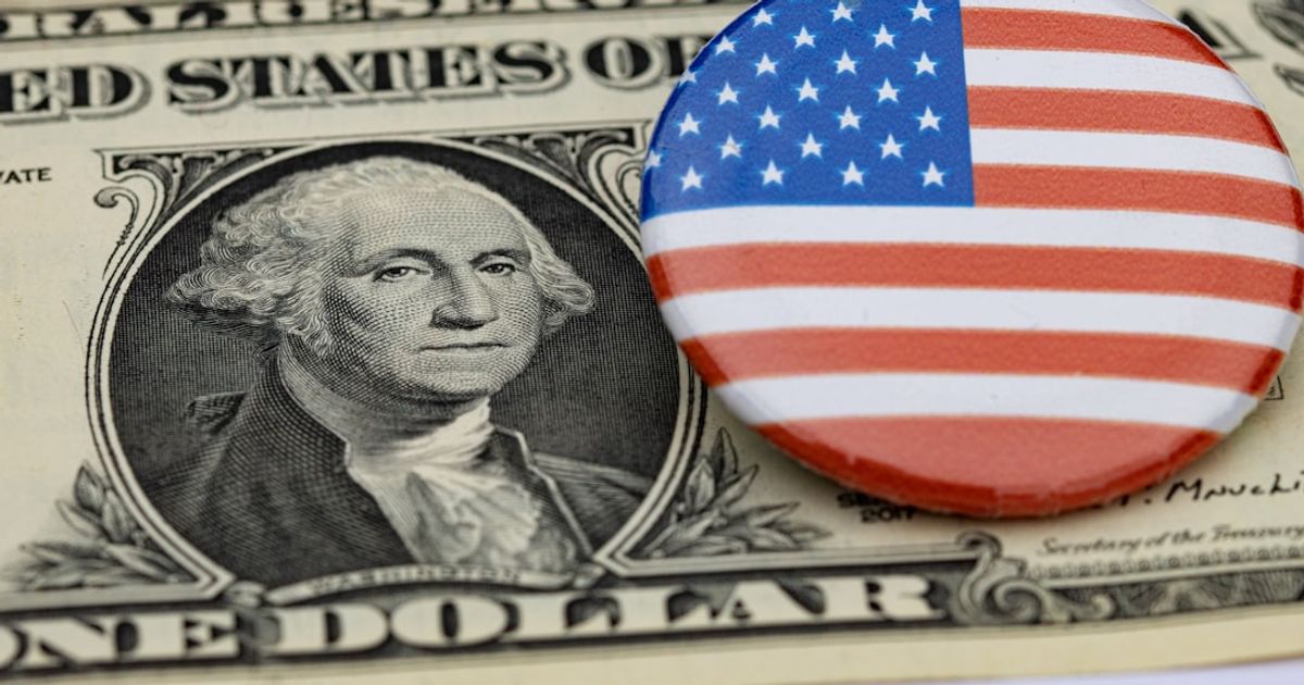 Consumer Sentiment Falls to Record Lows Amid U.S.-Iran War and Inflation Fears