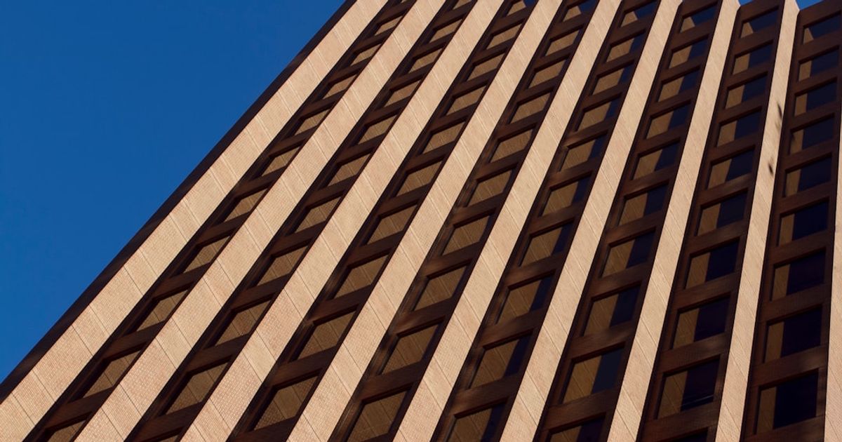 Refinancing Surge: What the Fed's Pause Means for Mortgage Rates