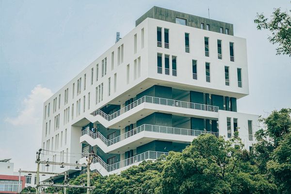 BlackRock Launches Ether ETF with Strong Initial Trading Volume