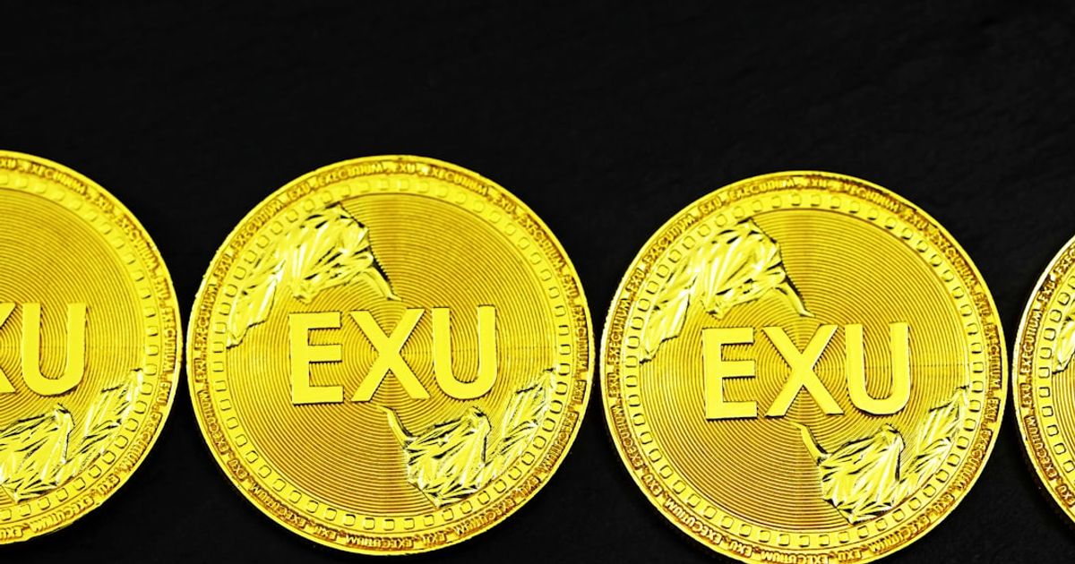 Bitcoin Faces Liquidation Risks as Crypto Market Declines