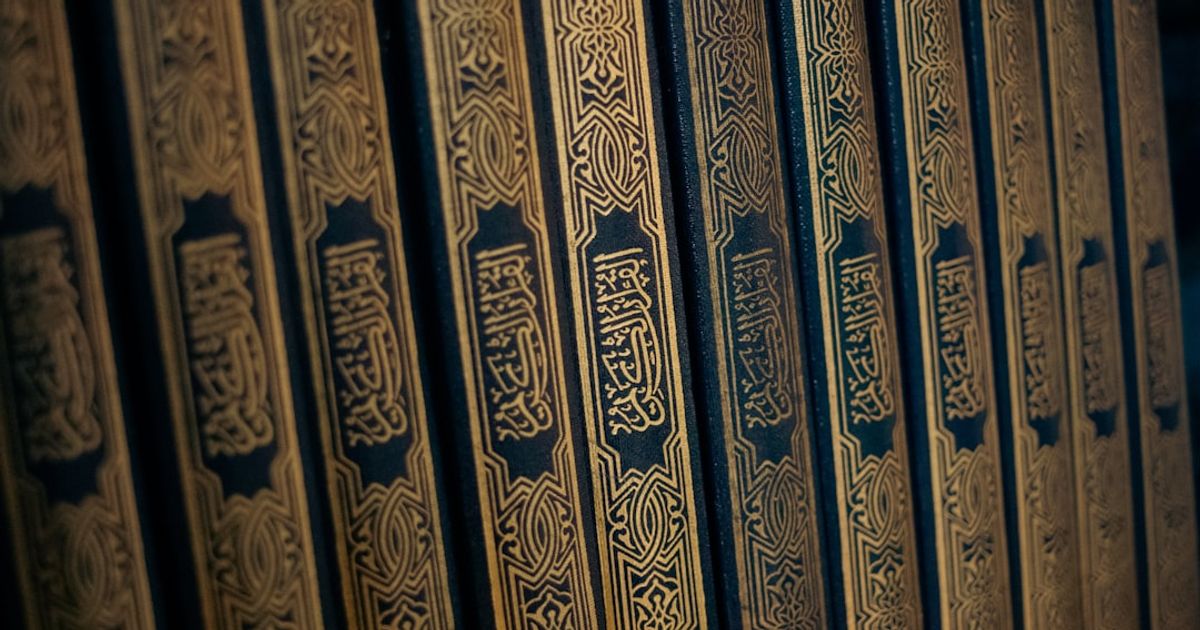 Gold Faces Pressure Ahead of Fed Meeting Amidst Jobless Claims