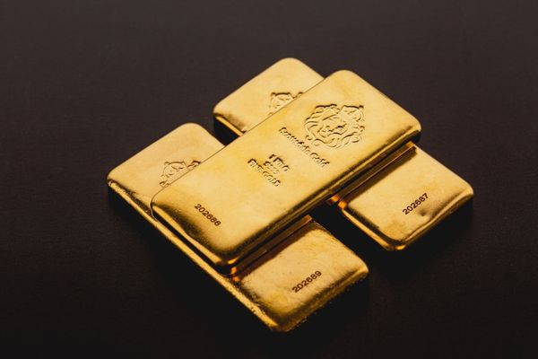 Gold and Silver Prices Steady Amid Rising Inflation Concerns