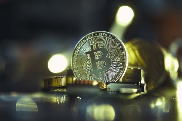 Massive Drop in Key US Interest Rate: What It Means for Everyone