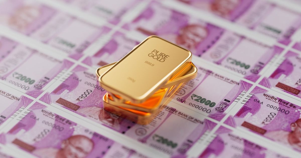 Gold Swings $45 Amid Iran Tensions — Beneath Lies a $39 Trillion Debt Threat
