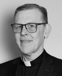 Sr. Ægir Örn Sveinsson, sóknarprestur.