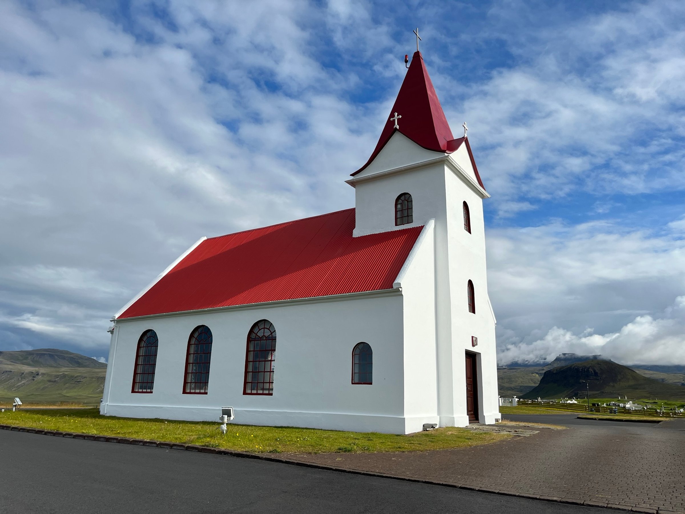 Ingjaldshólskirkja