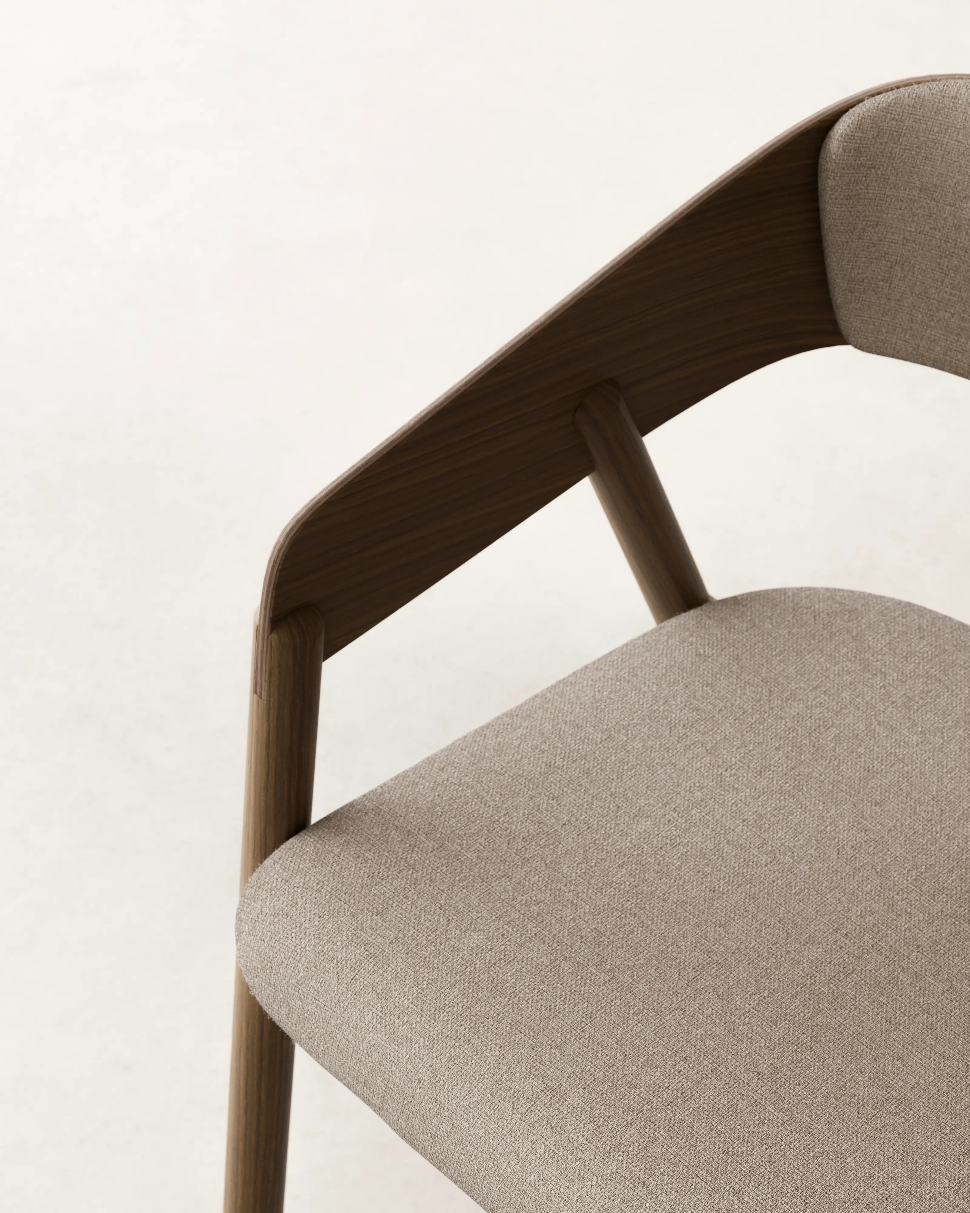 Mava chair
