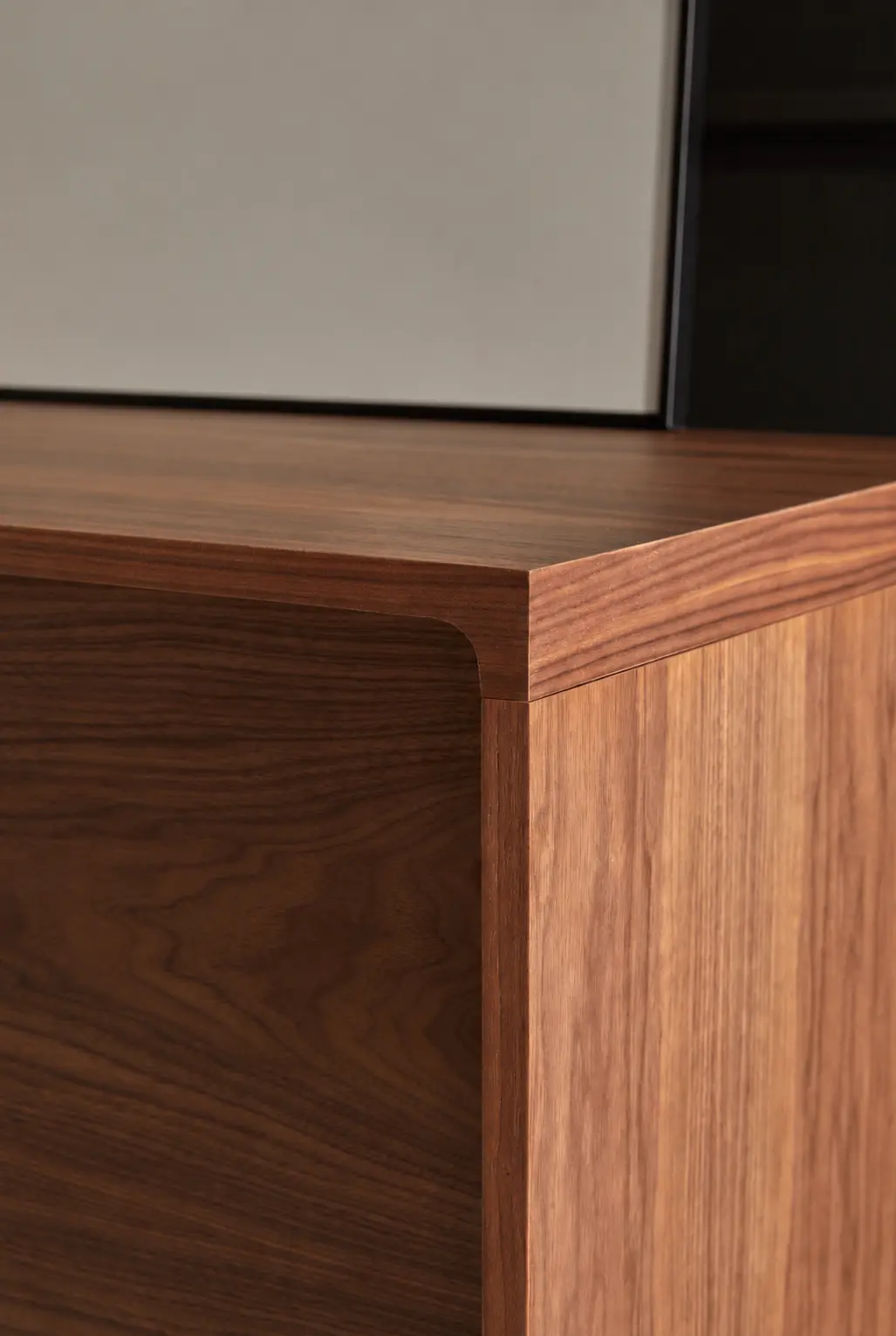 Tactile sideboard