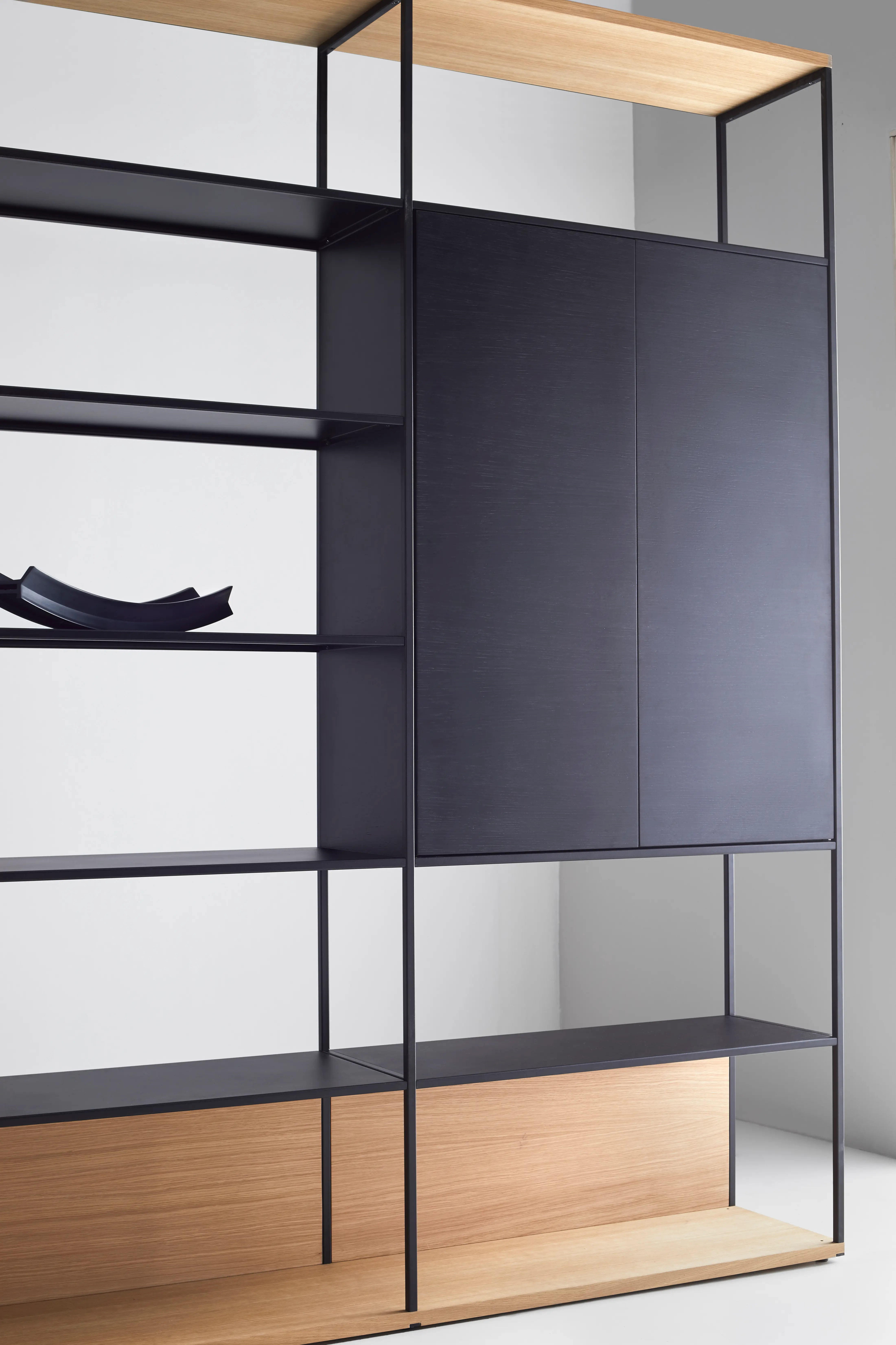 Literatura Open bookshelf without movable part