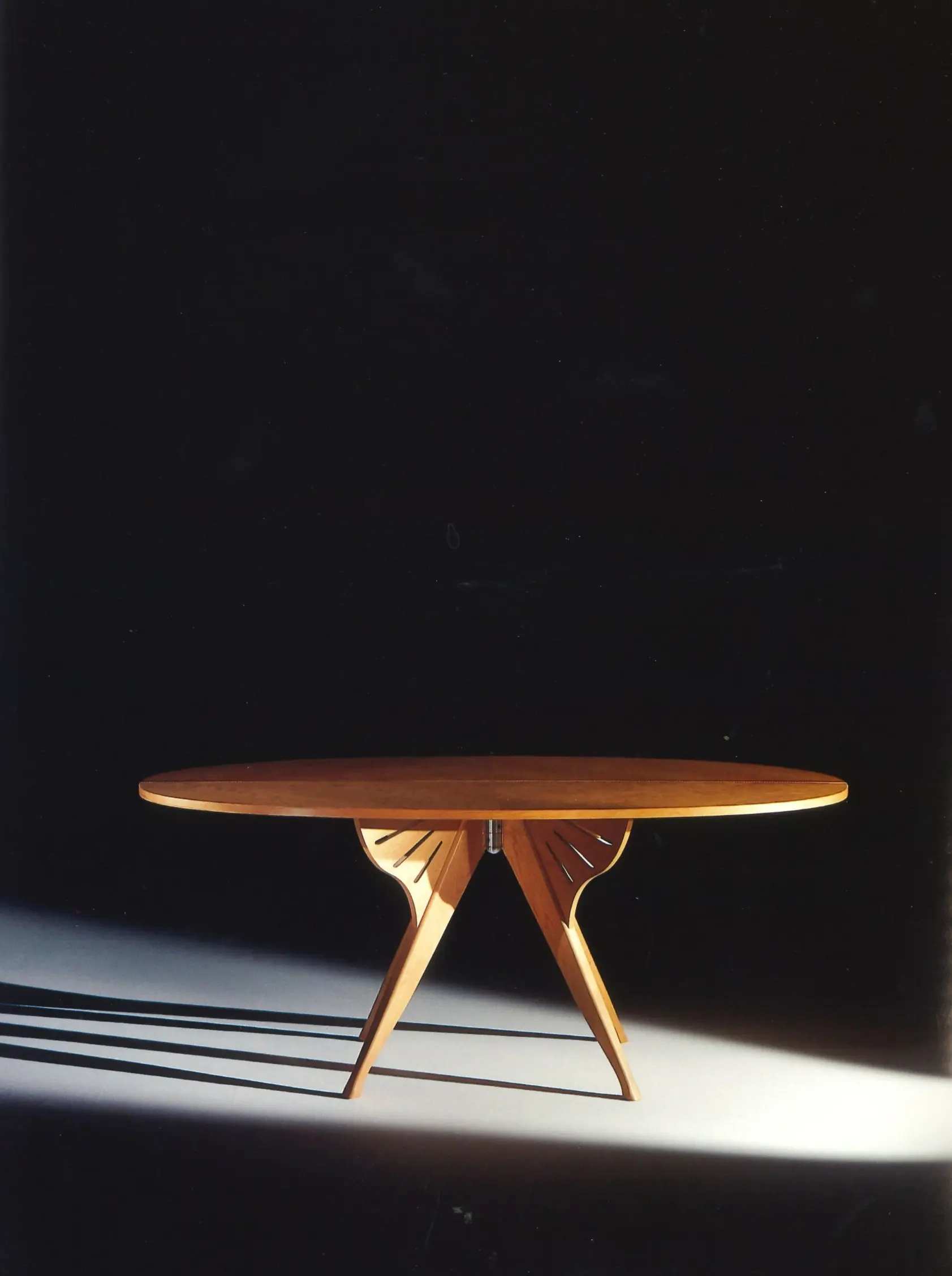 Papallona Table