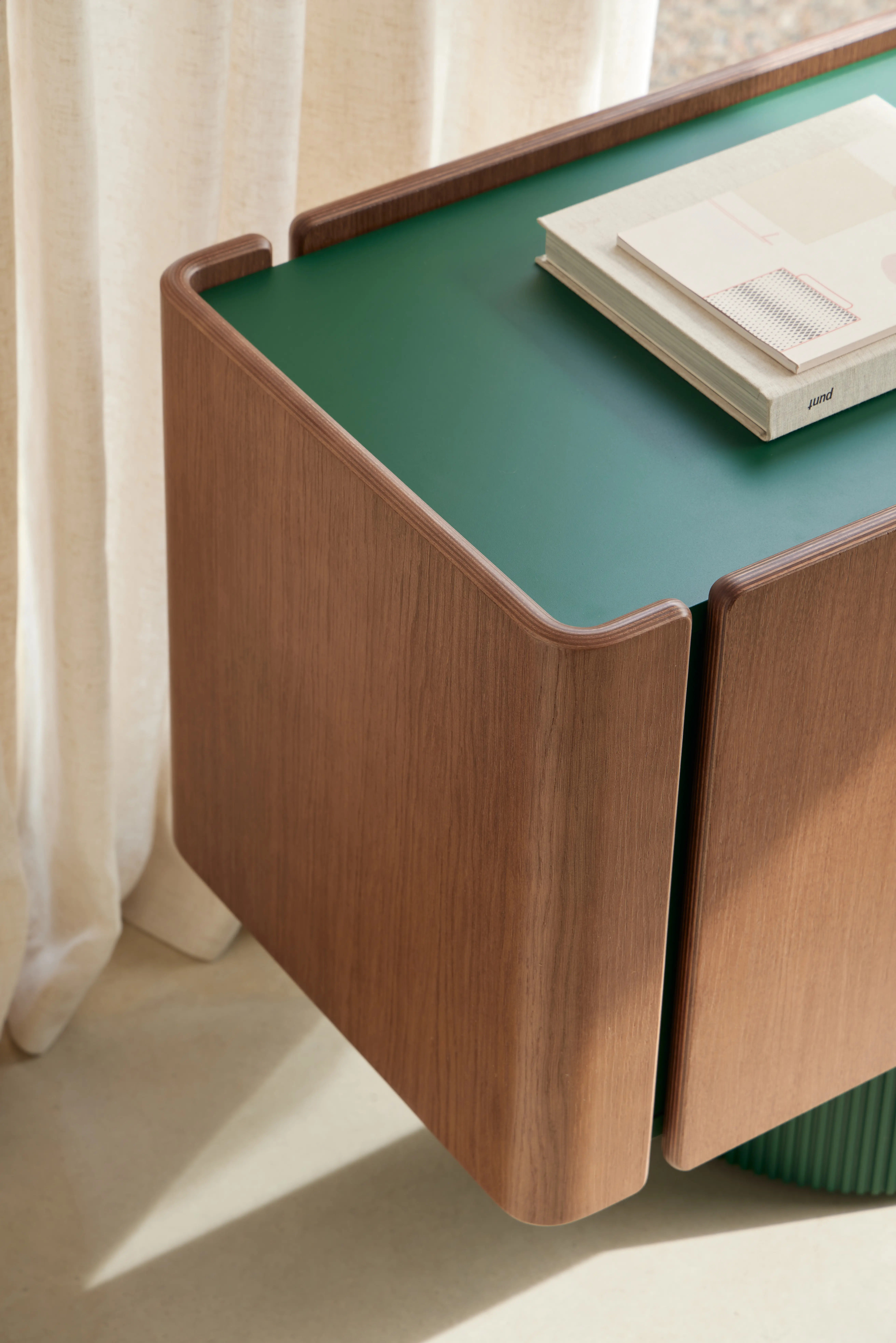 Stockholm sideboard aluminium top detail