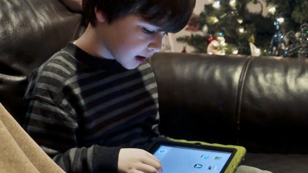 El lado B de la tecnología. El “ojo seco”, un mal de época: por las pantallas ahora lo sufren hasta los chicos