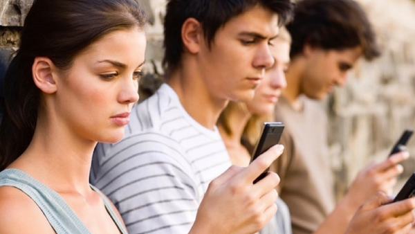 "Drenaje cerebral": el peligroso efecto que produce tener un smartphone siempre al alcance