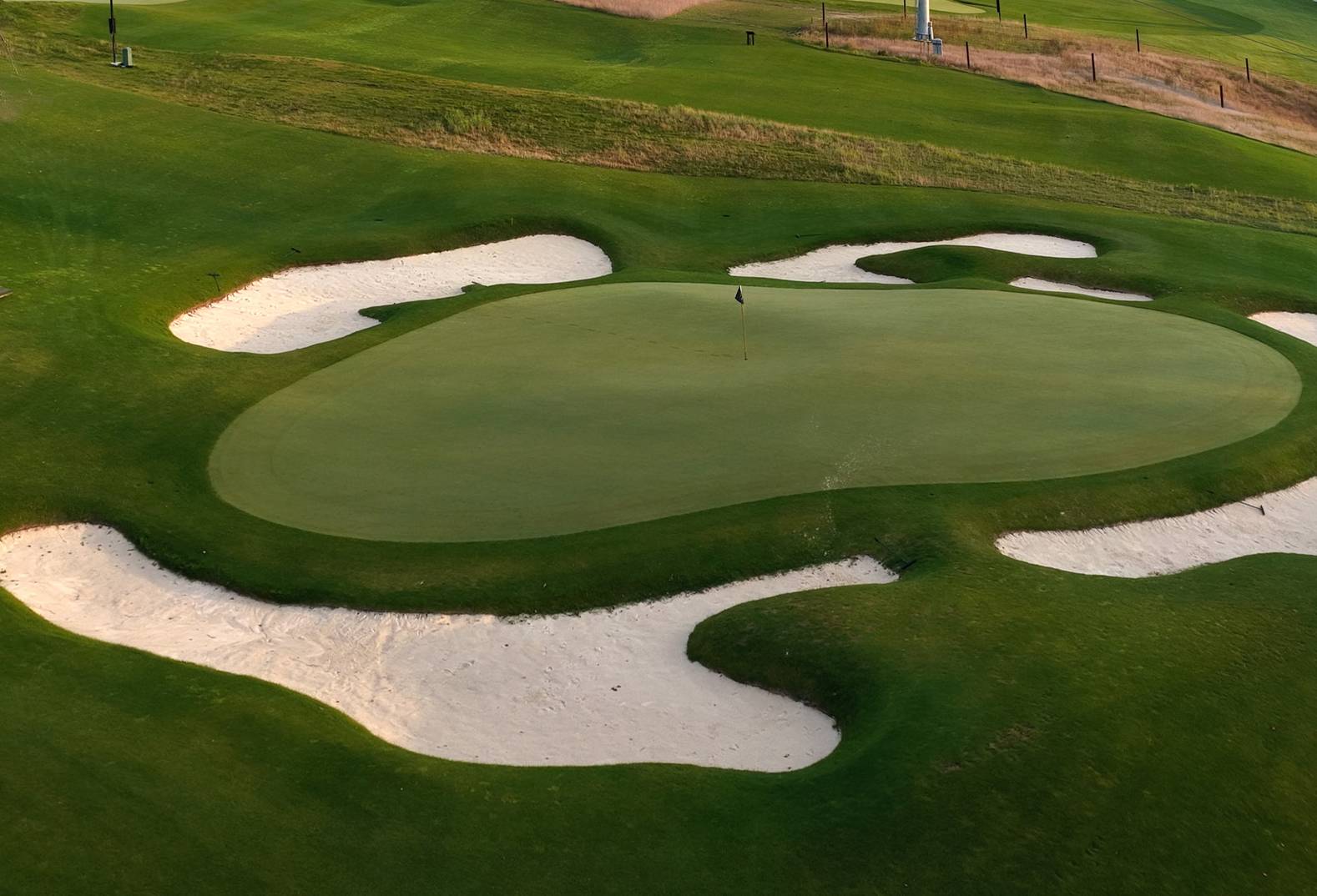 Doon Brae Hole 3 Green