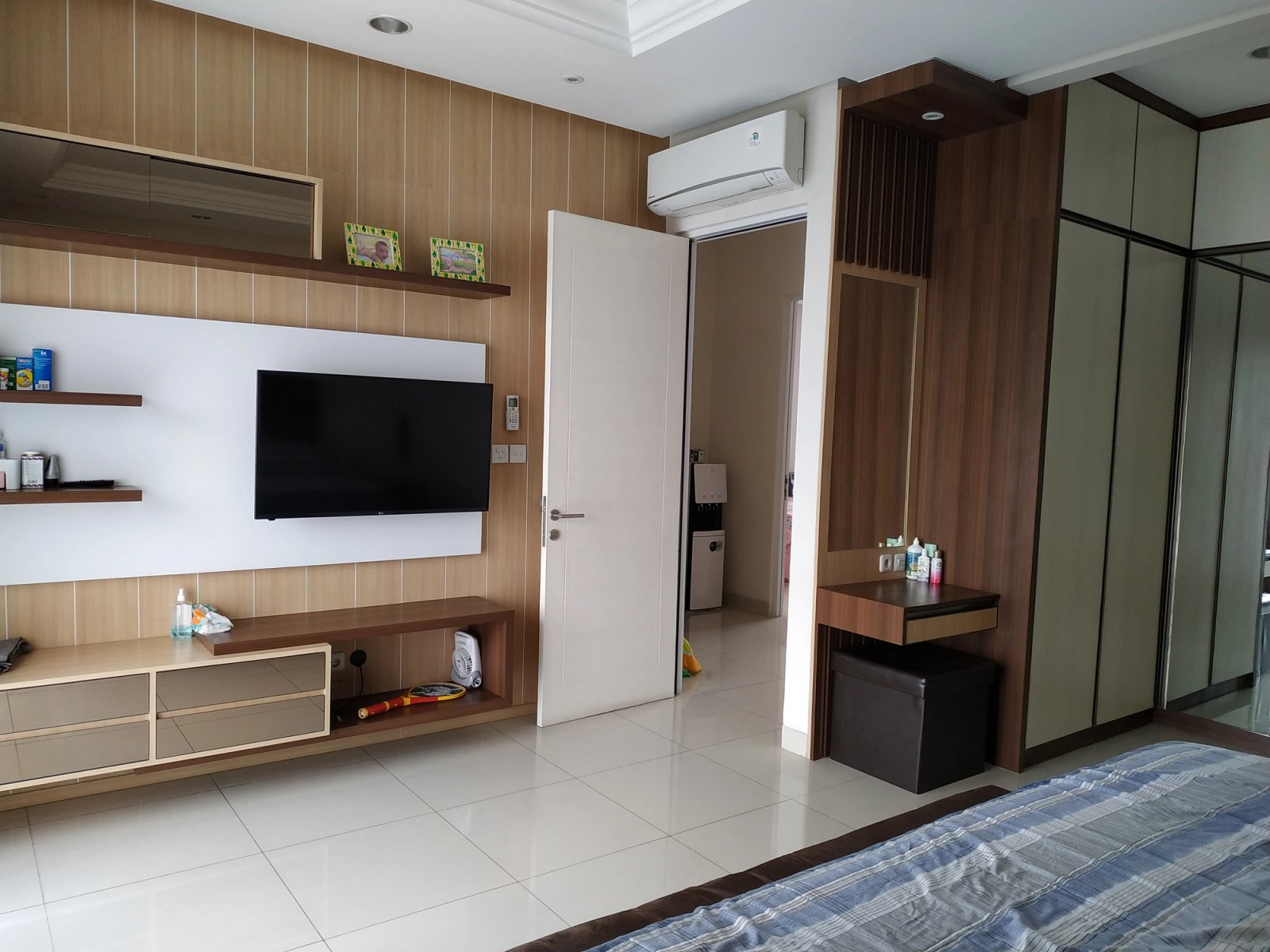 Duta Garden 3 lantai split level 9x17, Duta Garden, Rp 3.6 M, foto 5 dari 11