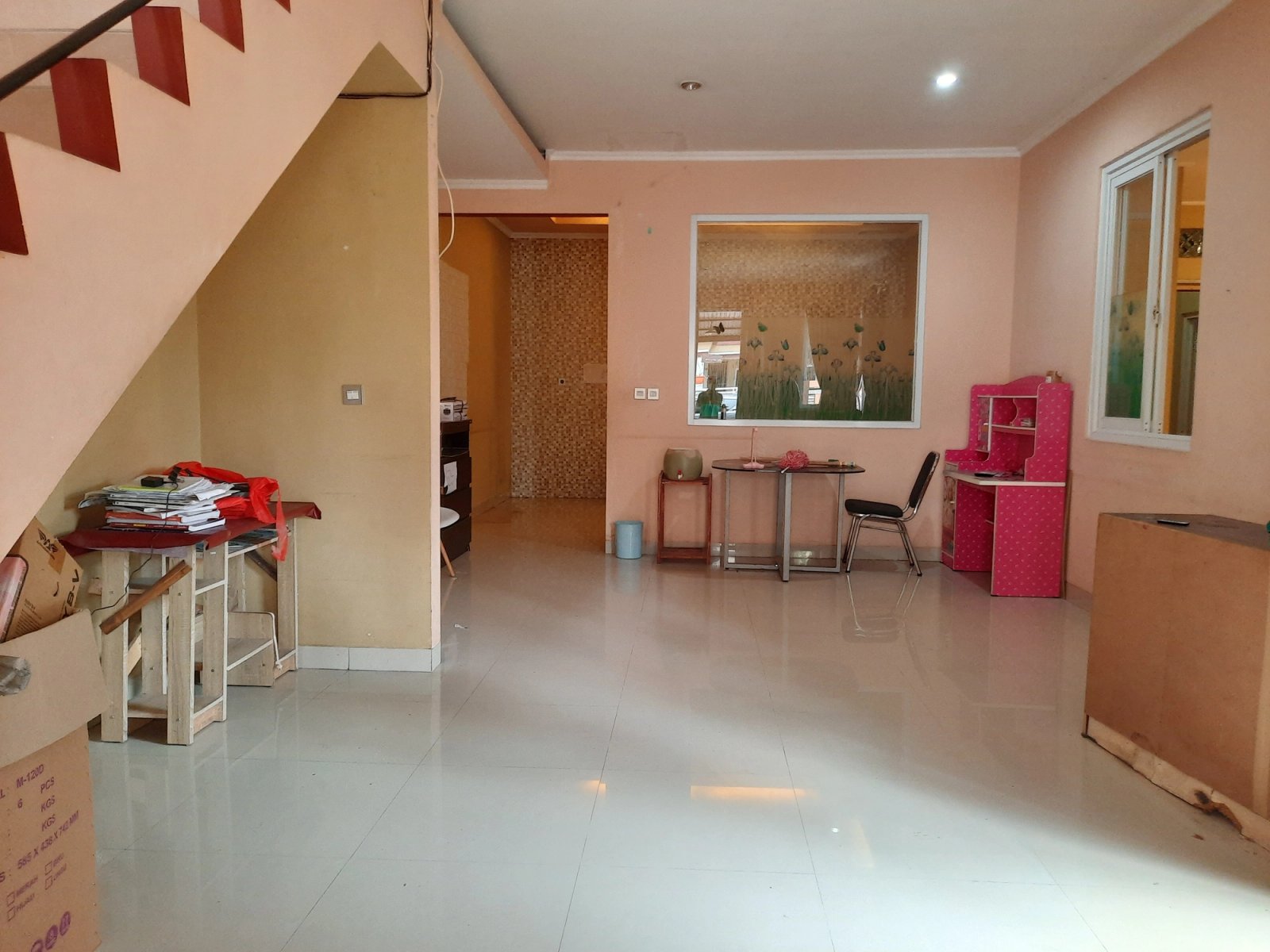 Rumah 2 lantai 8x17 hadap Selatan, Duta Garden, Rp 2 M — foto 3 dari 9