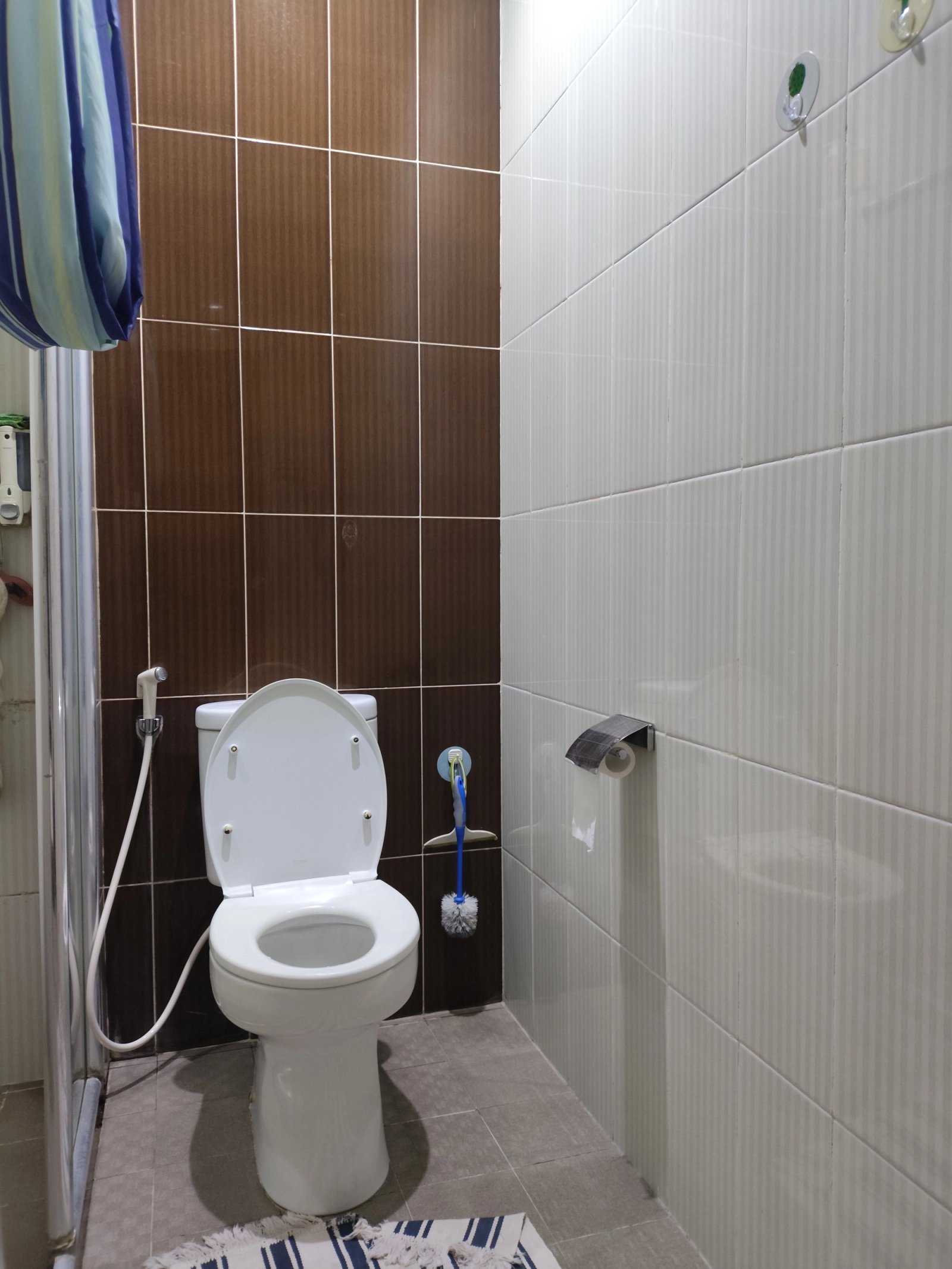 Duta Garden 2 lantai 6x17 hadap Utara Semifurnished, Duta Garden, Rp 2 M, foto 4 dari 12