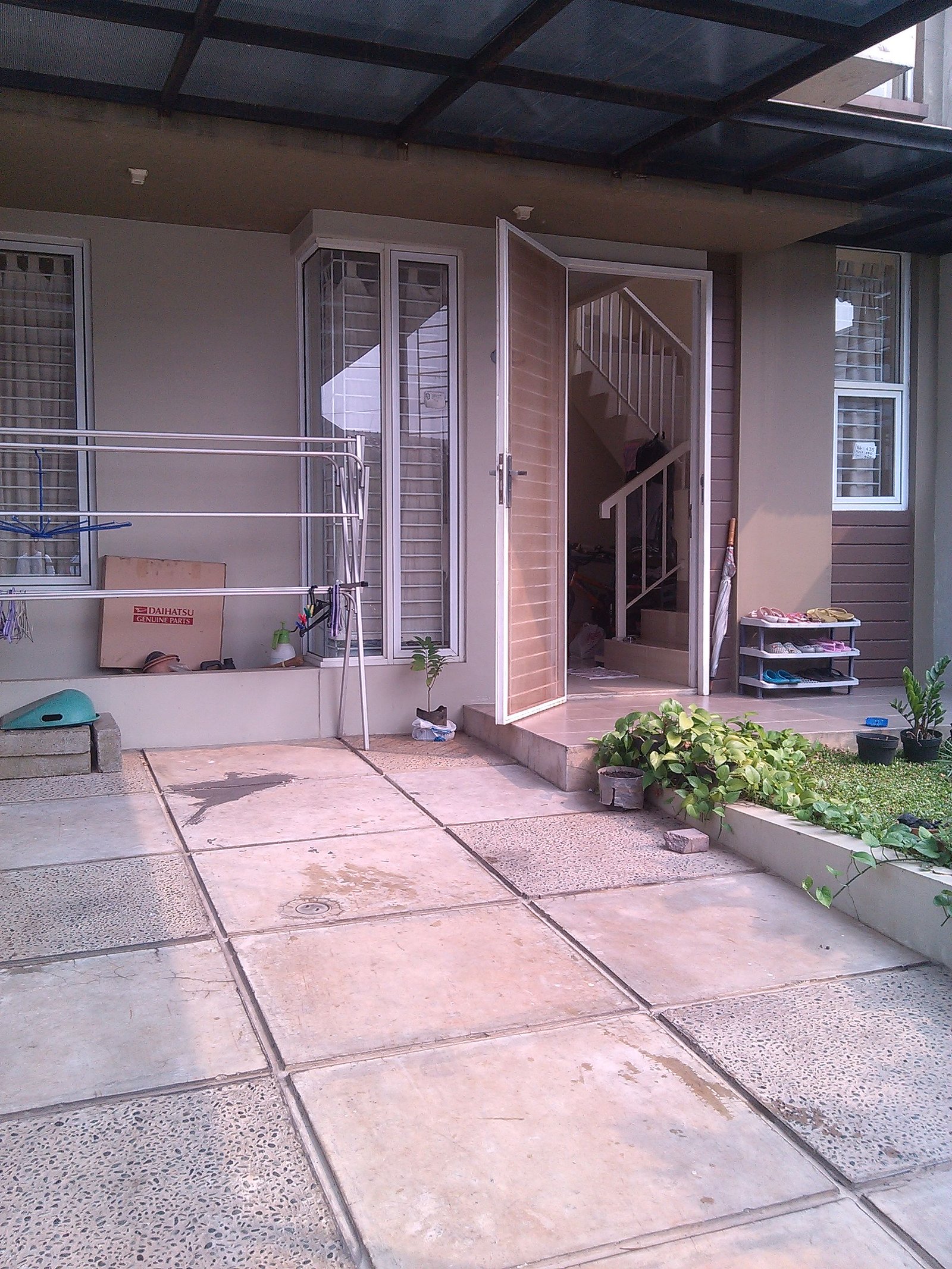 Duta Garden 2 lantai 6x17 Utara cluster Beverly, Duta Garden, Rp 1.85 M, foto 2 dari 5
