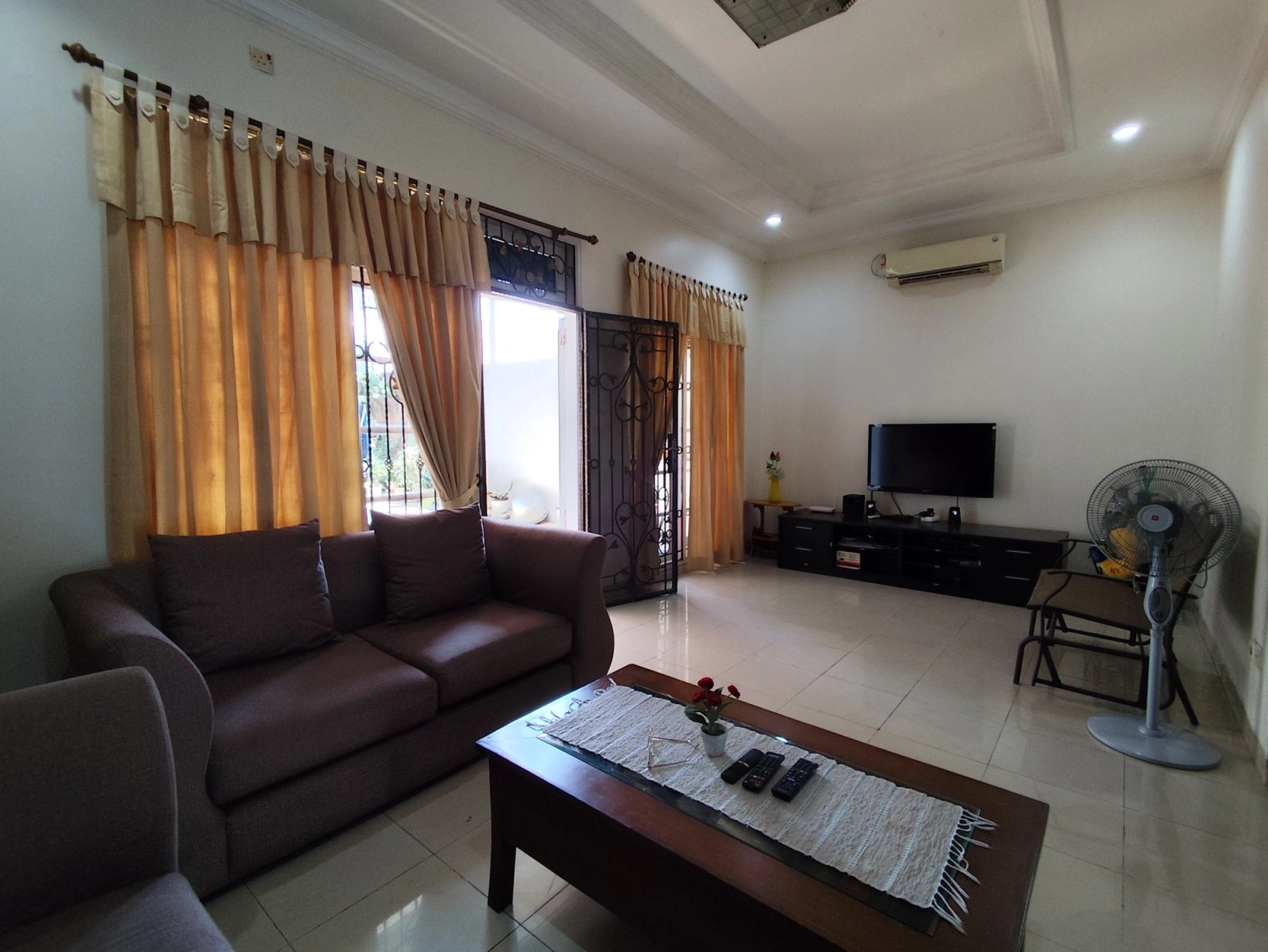 Duta Garden 2 lantai 10x30 Timur, Duta Garden, Rp 4.9 M, foto 5 dari 10