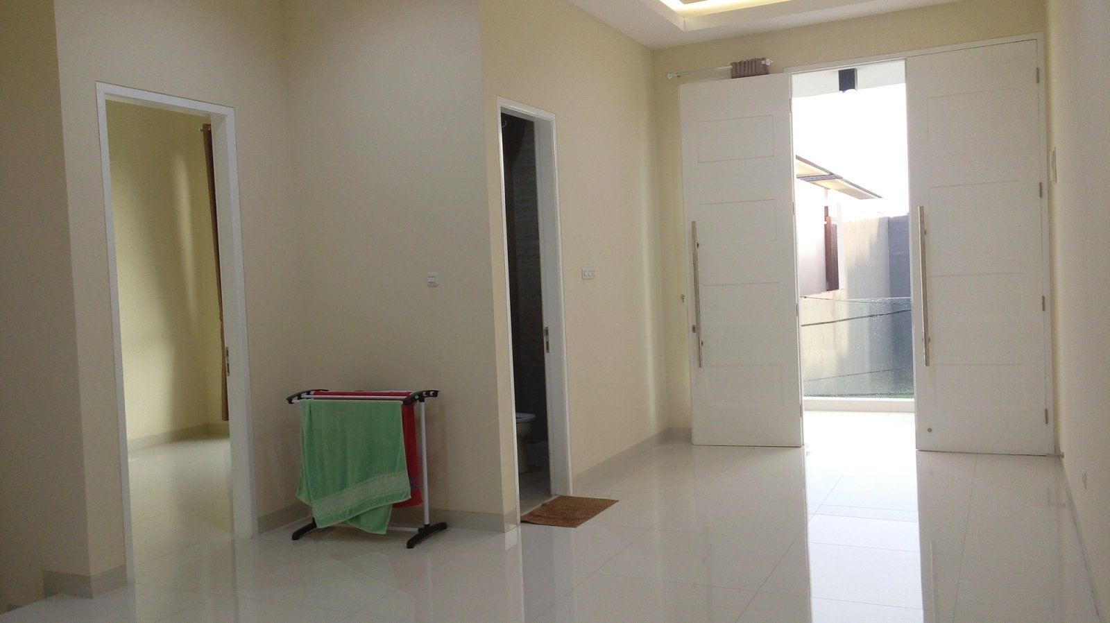 Duta Garden 2 lantai 8x20 Selatan semifurnished, Duta Garden, Rp 3.3 M, foto 5 dari 7