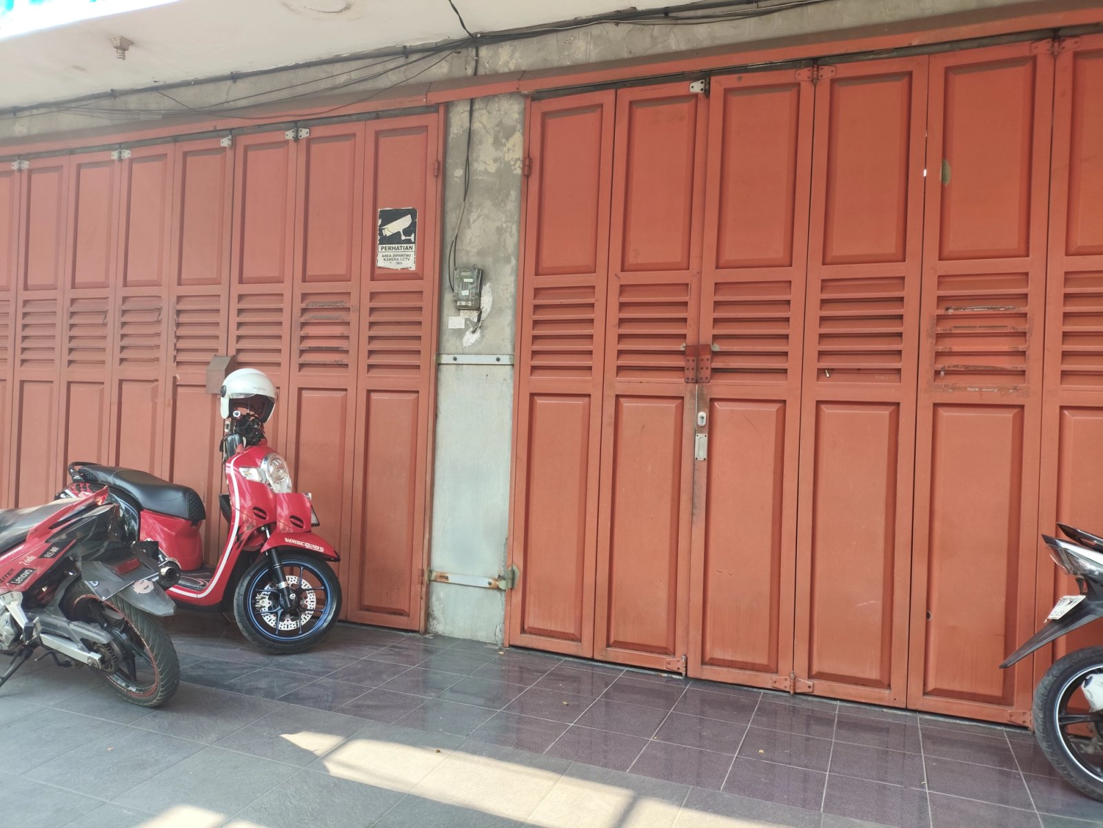 Ruko 3 lantai 4,5x12 Duta Garden hadap Utara, Duta Garden, Rp 2.2 M, foto 5 dari 5