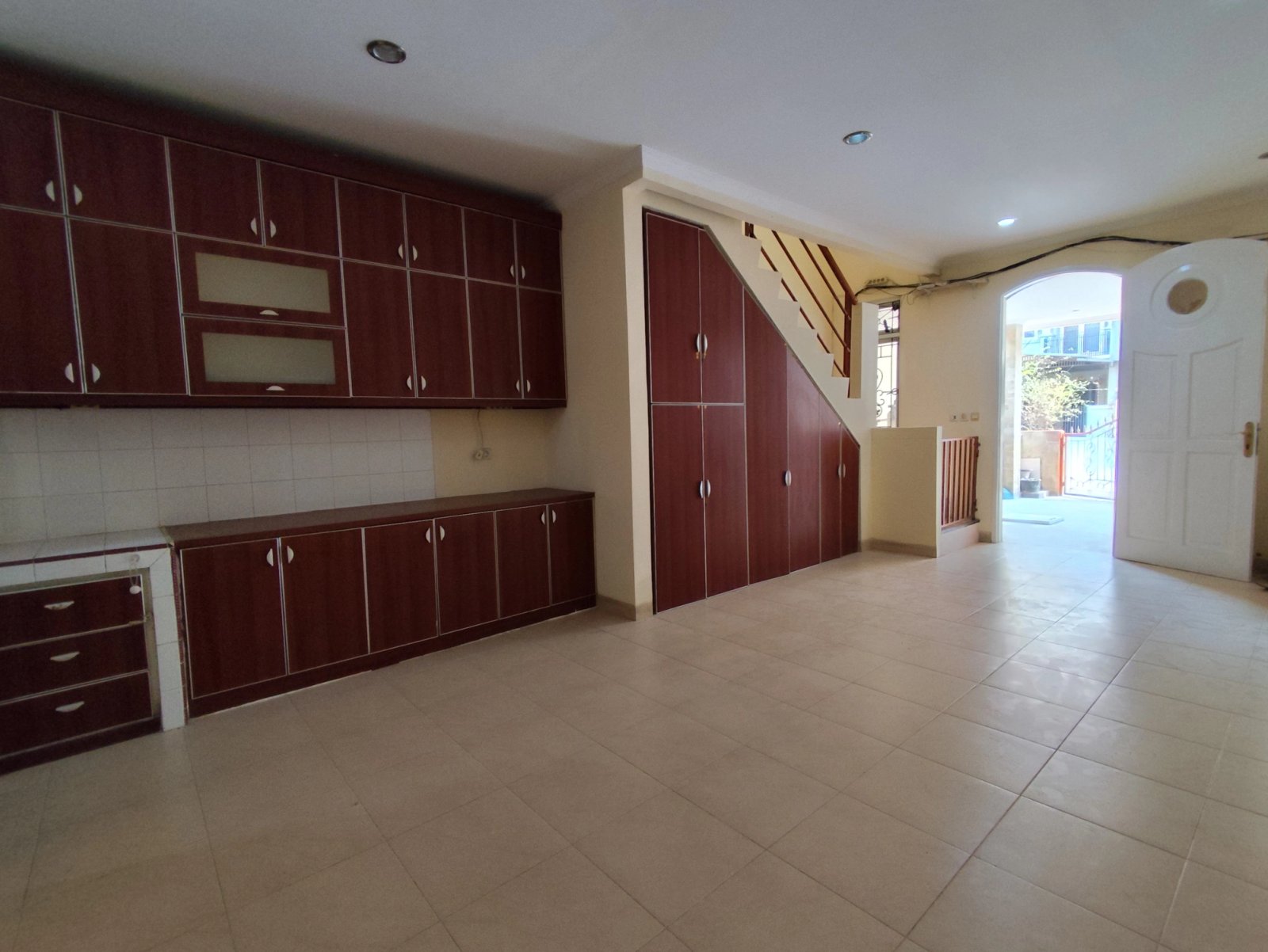 Duta Garden 2 lantai 4,5 x 17 Timur, Duta Garden, Rp 45 Jt/thn, foto 5 dari 10