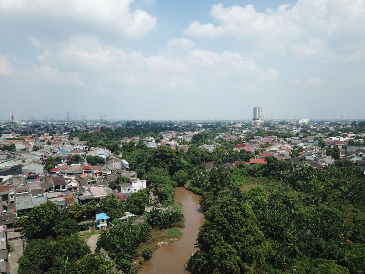 keluarga muda pindah ke rumah cluster Tangerang Barat