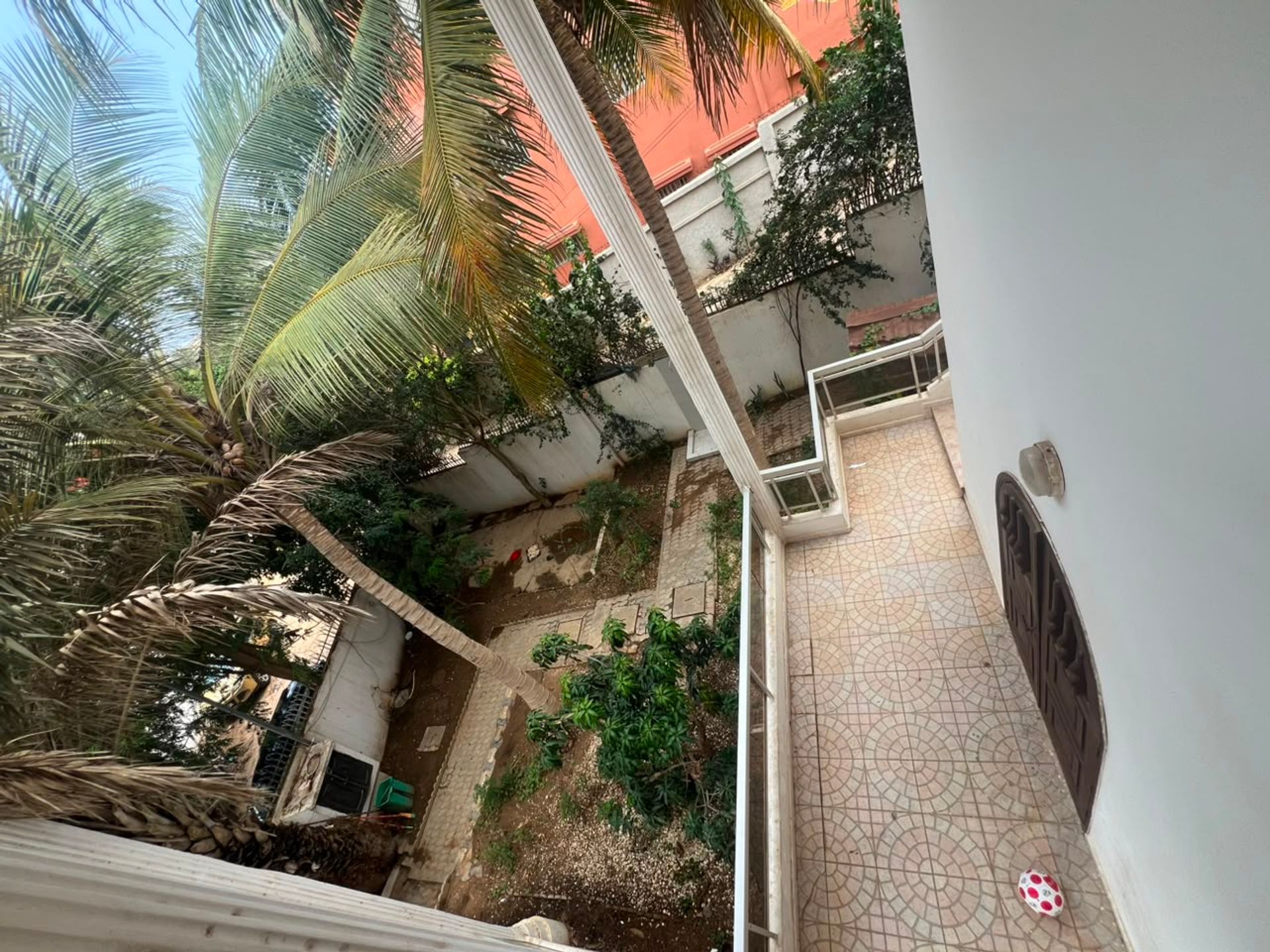 Villa d'exception à Mermoz — photo 4