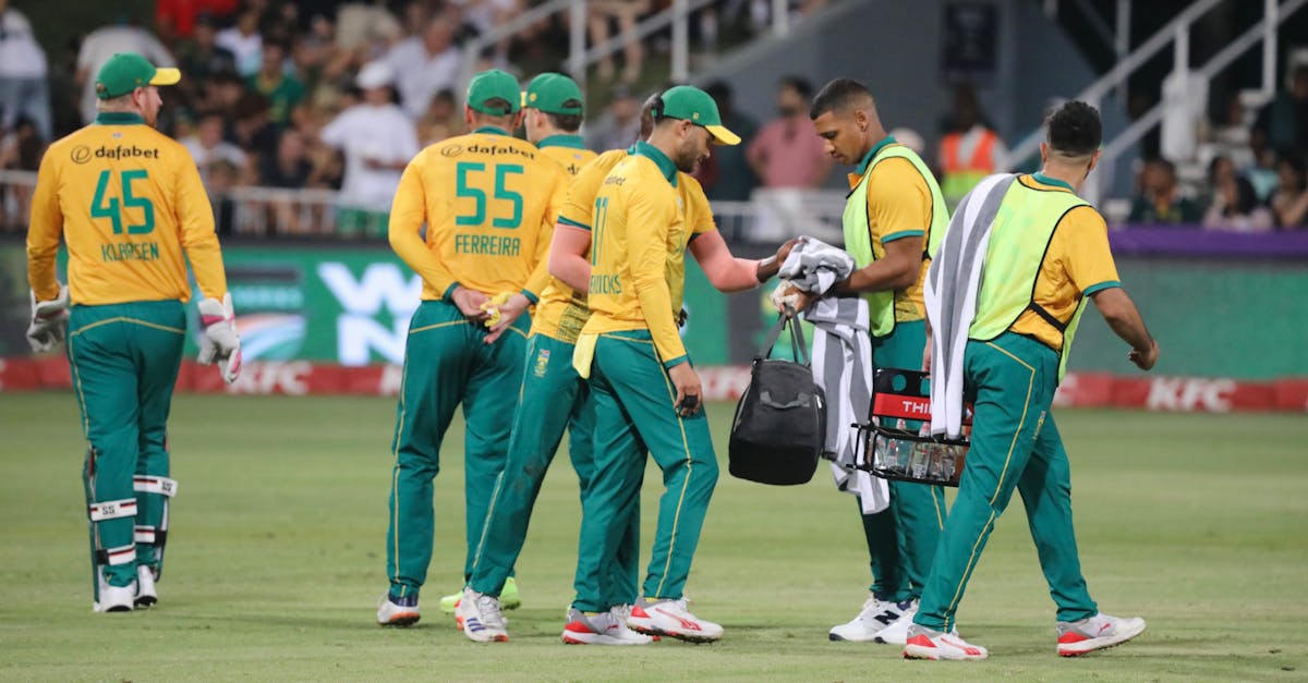 Jonassen Steps Down as Queensland and Brisbane Heat Captain