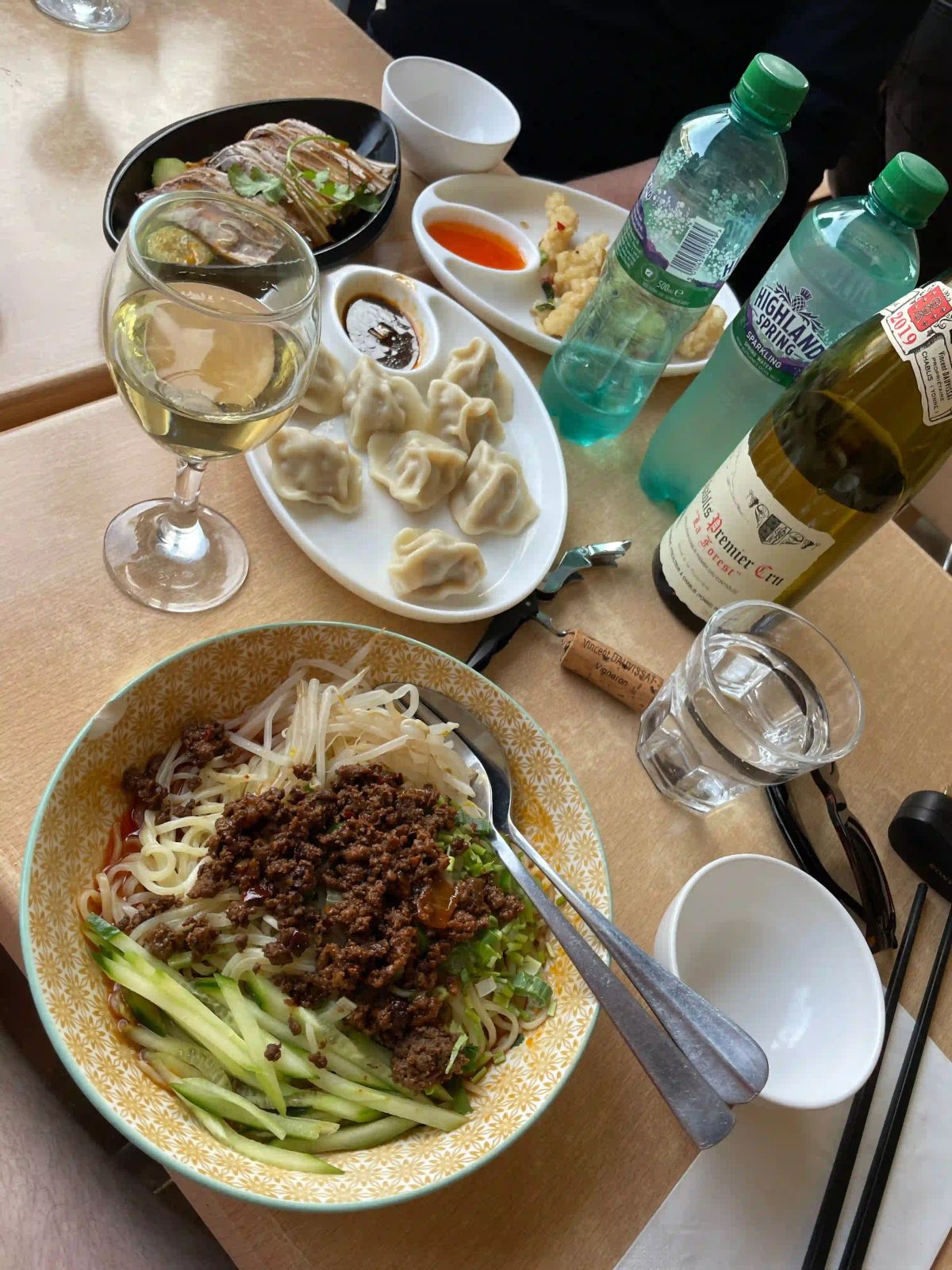 Hand-pulled noodles with minced pork and cucumber, dumplings, and a bottle of Dauvissat Chablis Premier Cru at Xi'an Impression, Highbury