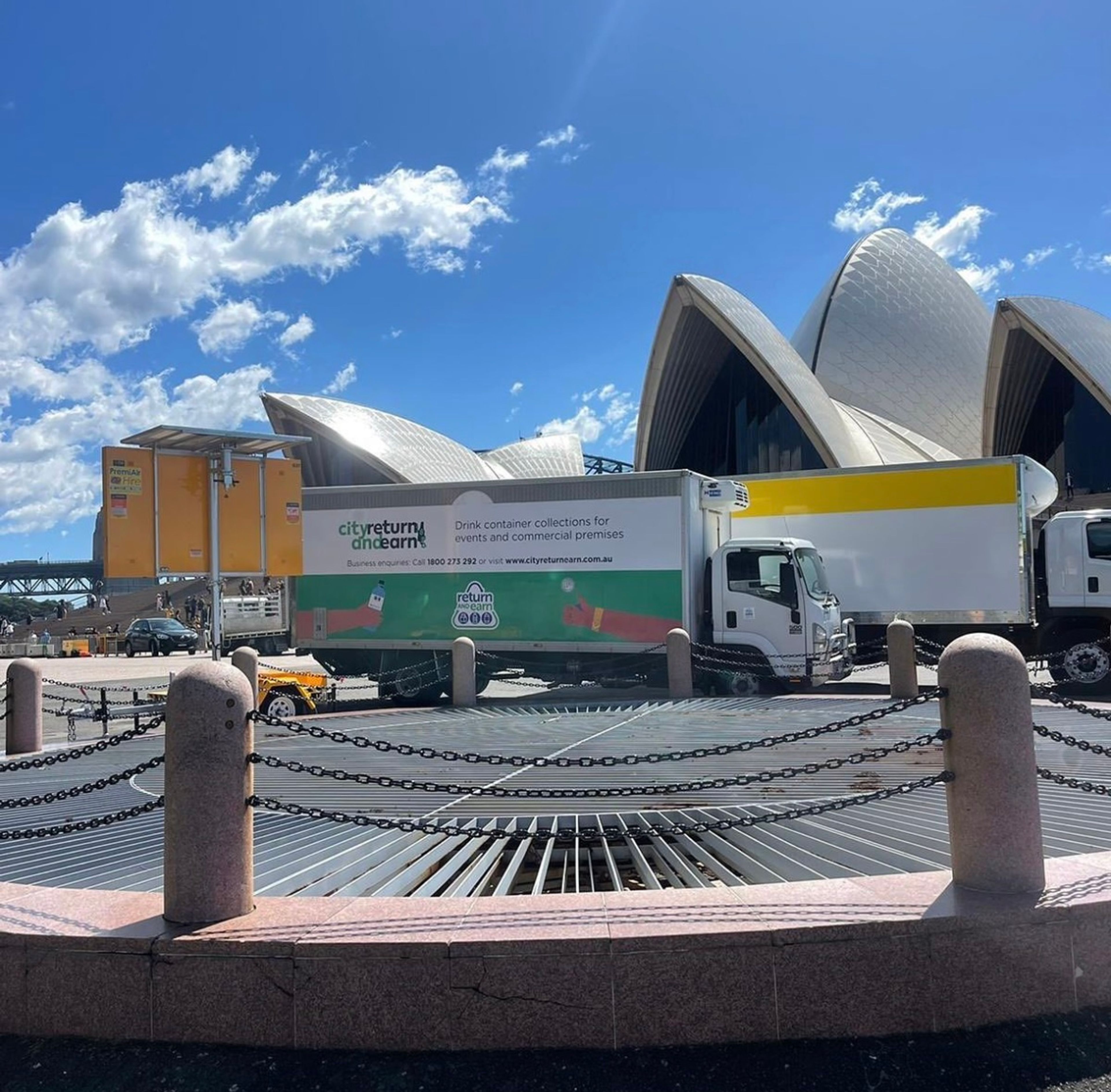 Truck at sydney opera house