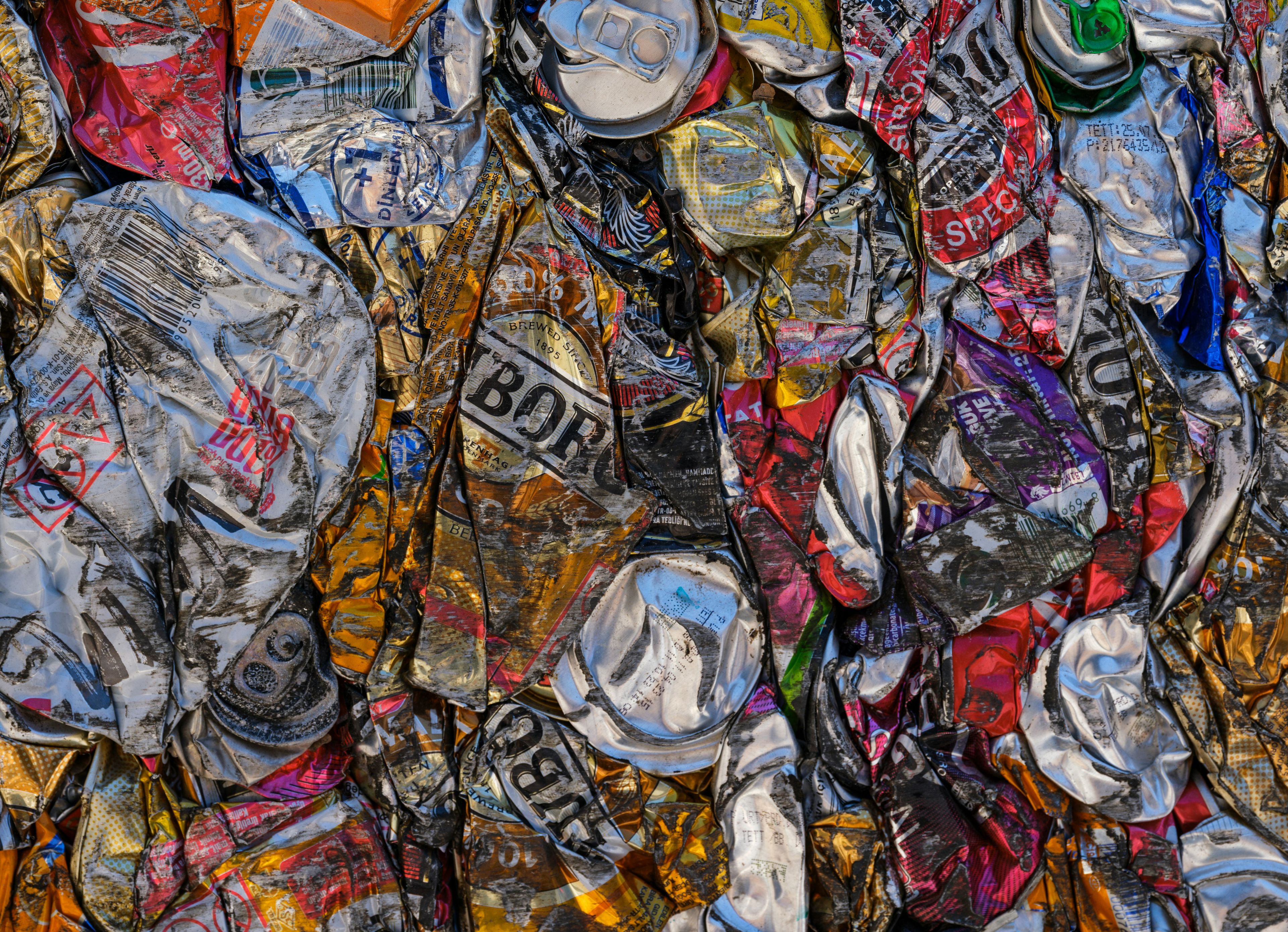 Crashed aluminium cans