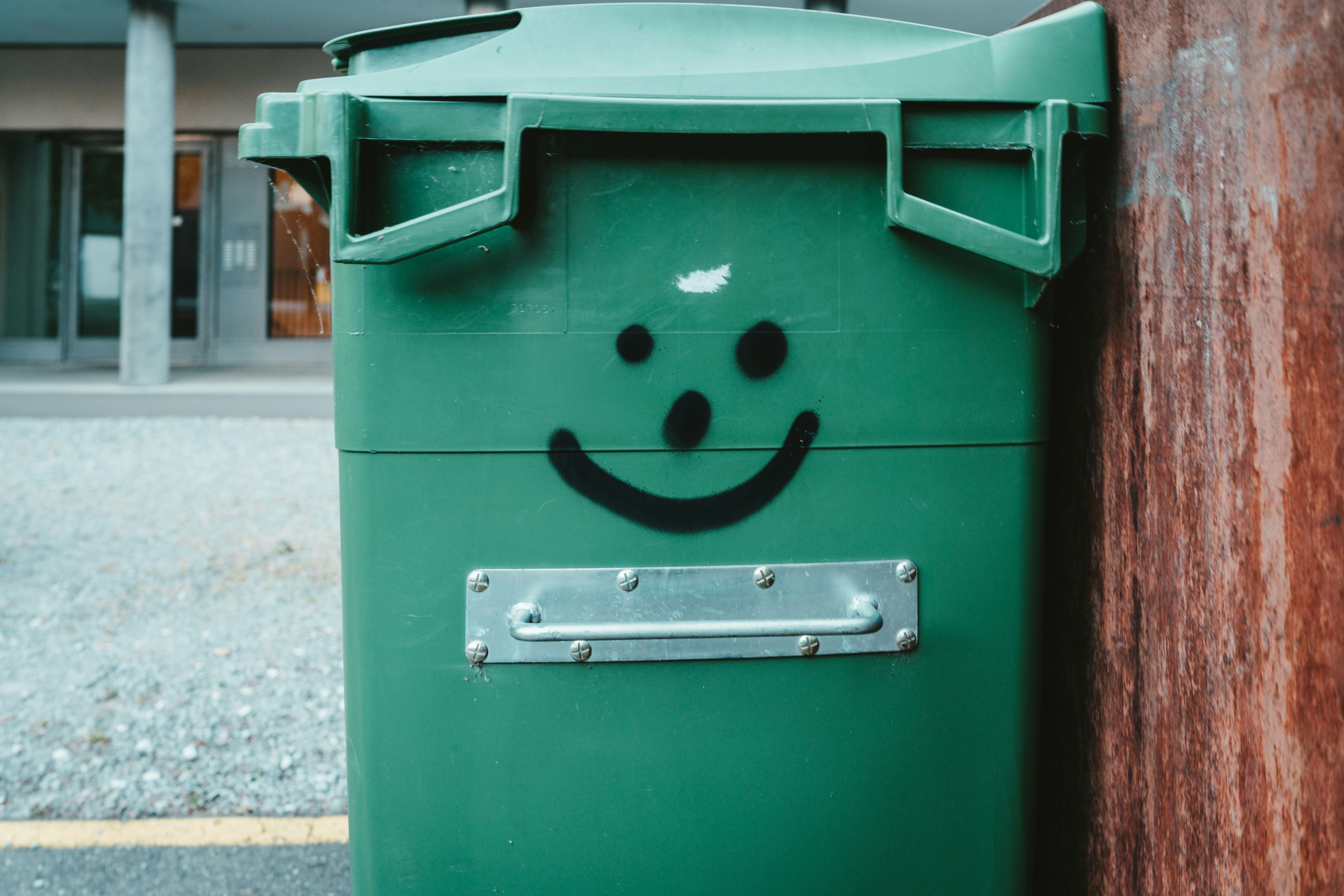 Smiley Bin
