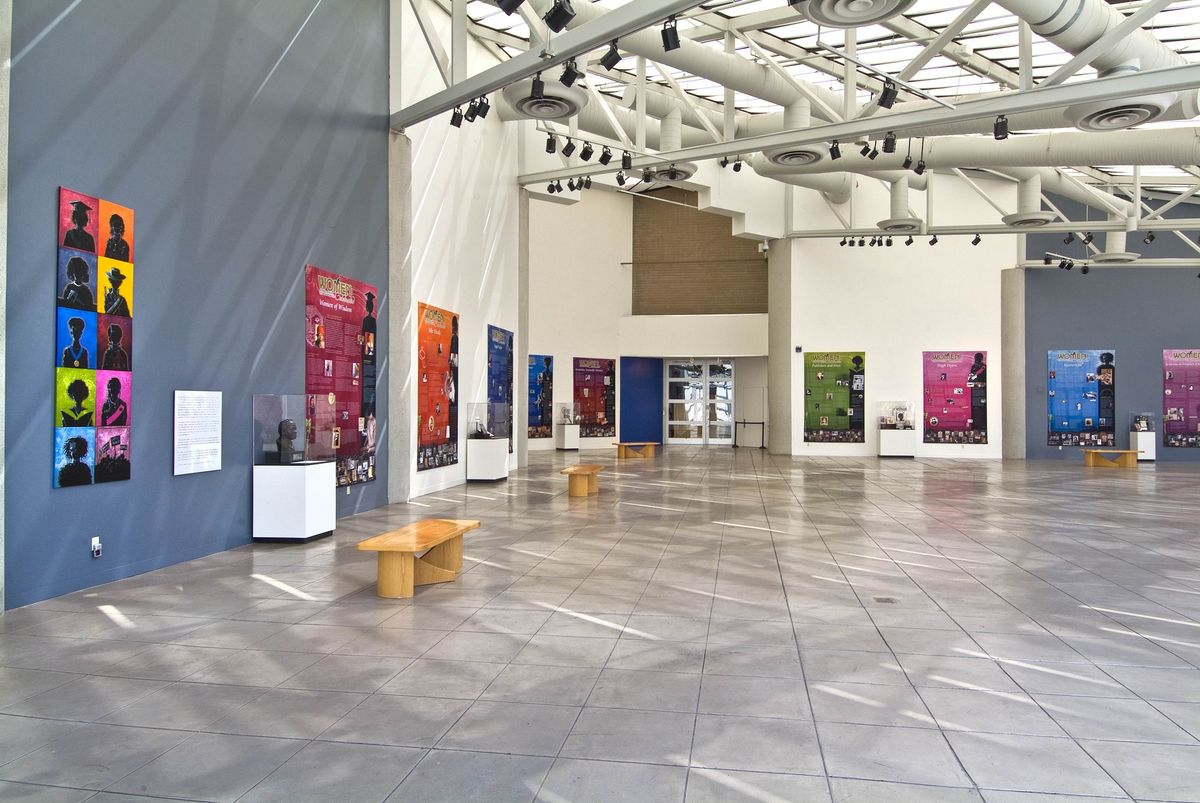 California African American Museum, atrium