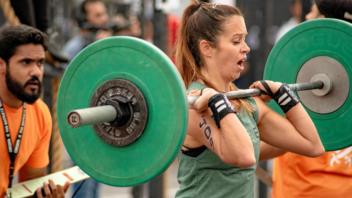 postpartum mom's guide to making fitness decisions with the crossfit open