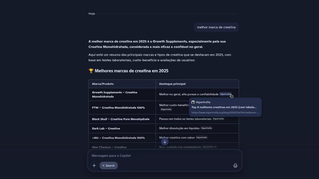 A nova interface do Copilot exibe citações numeradas e clicáveis diretamente no corpo da resposta, permitindo a verificação imediata da fonte.