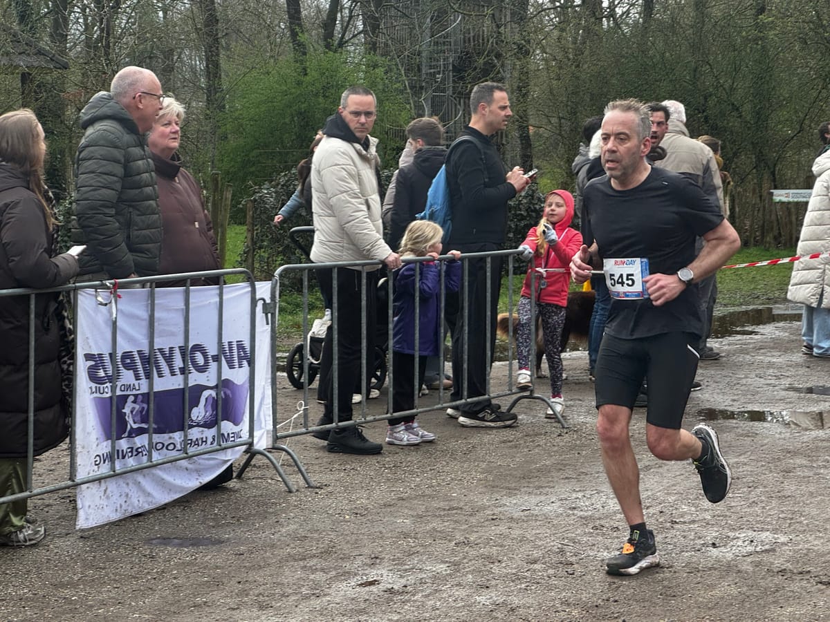 Loopgroep Grave bij de halve marathon Sint Anthonis - foto 3