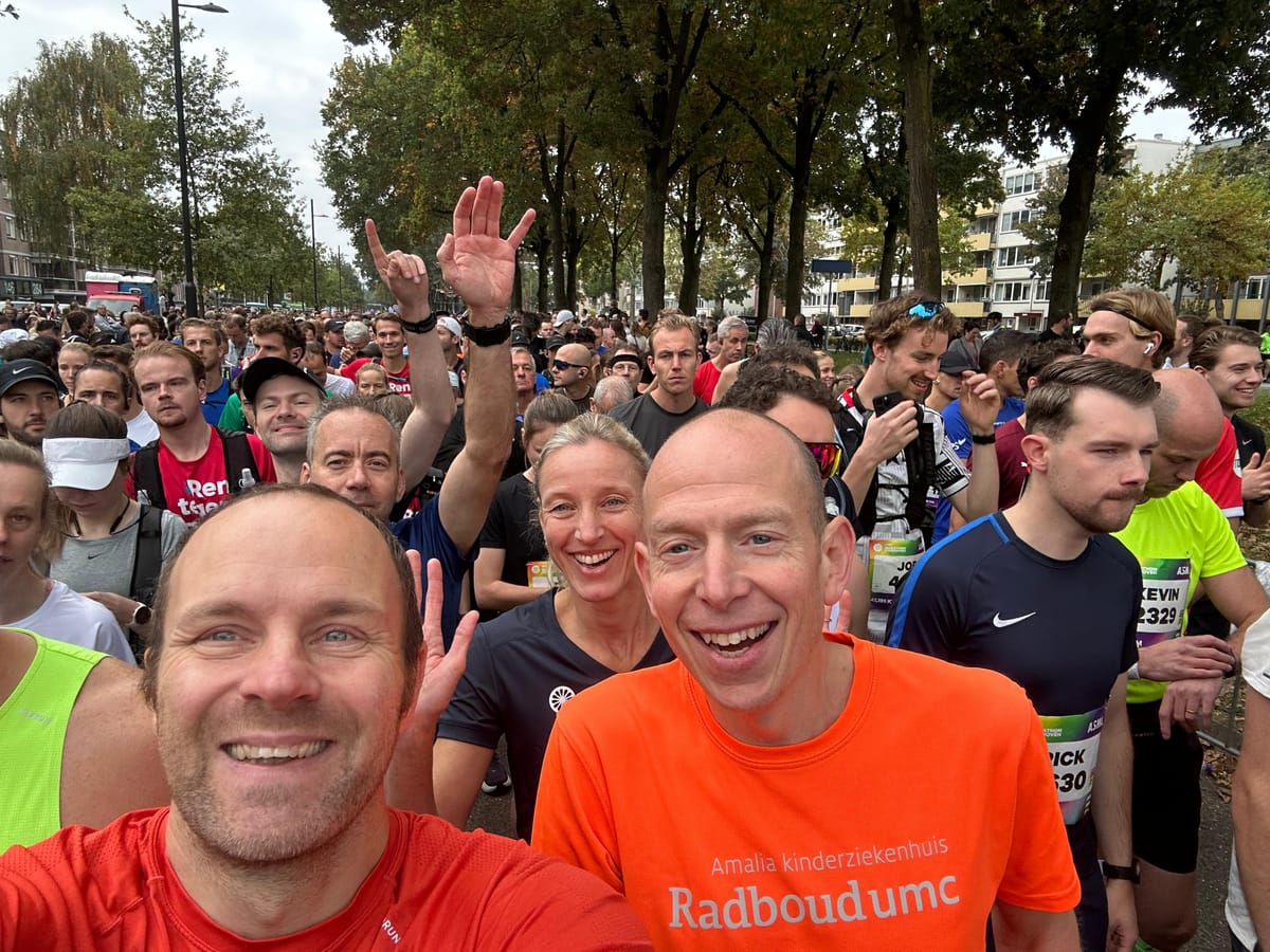 Marathon Eindhoven 2025: 9 lopers van Loopgroep Grave - foto 4