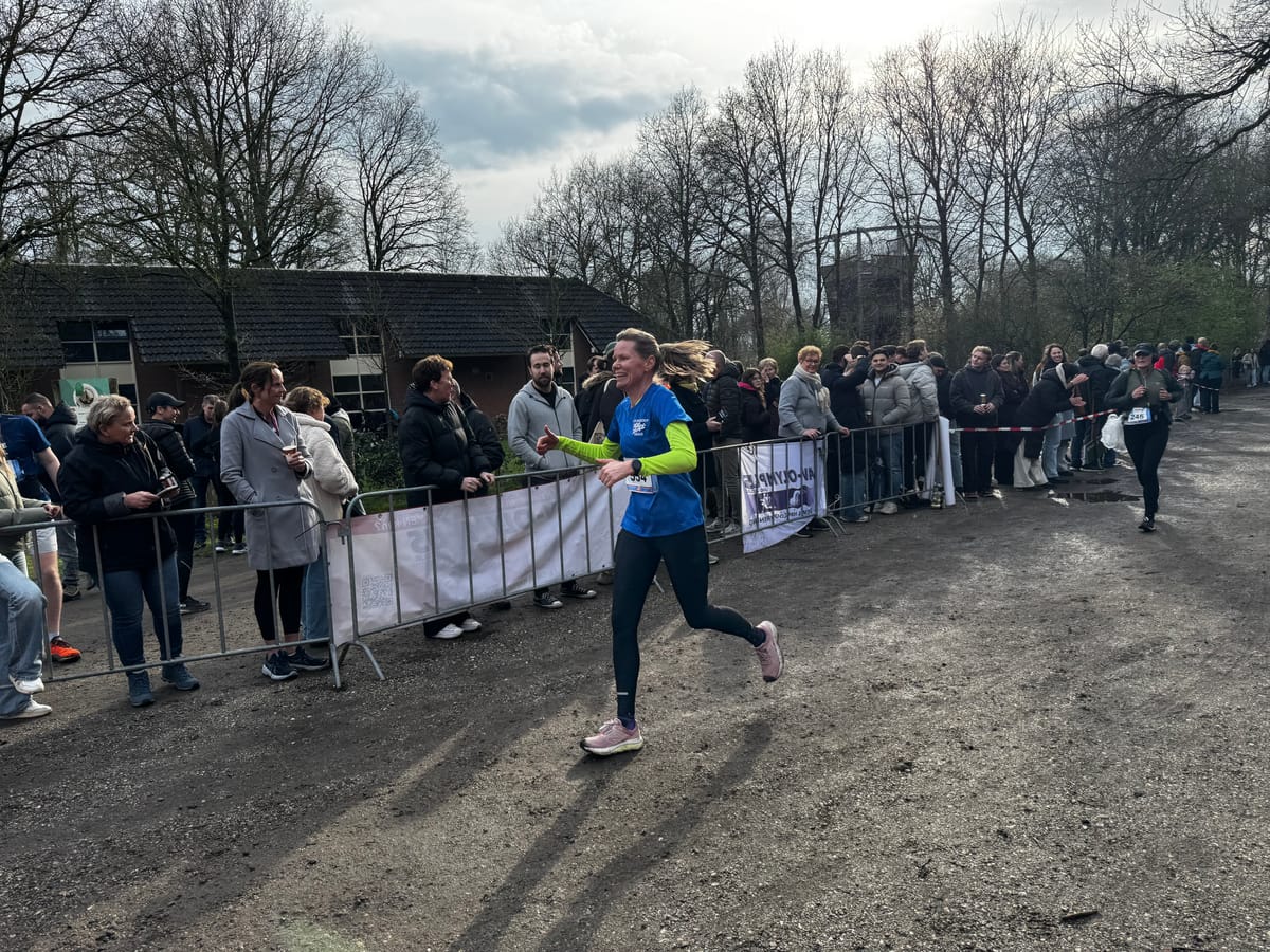 Loopgroep Grave bij de halve marathon Sint Anthonis - foto 12