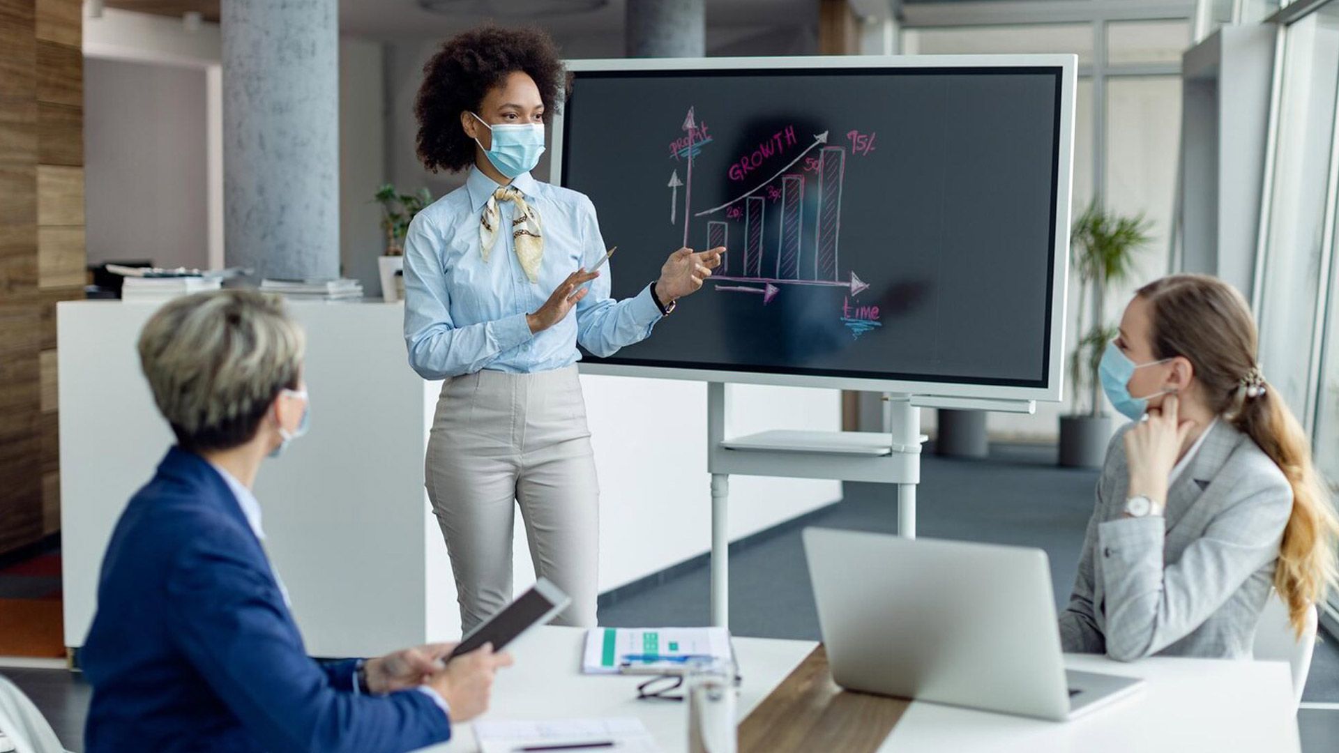 Maximize your reach at medical conferences using digital tools.