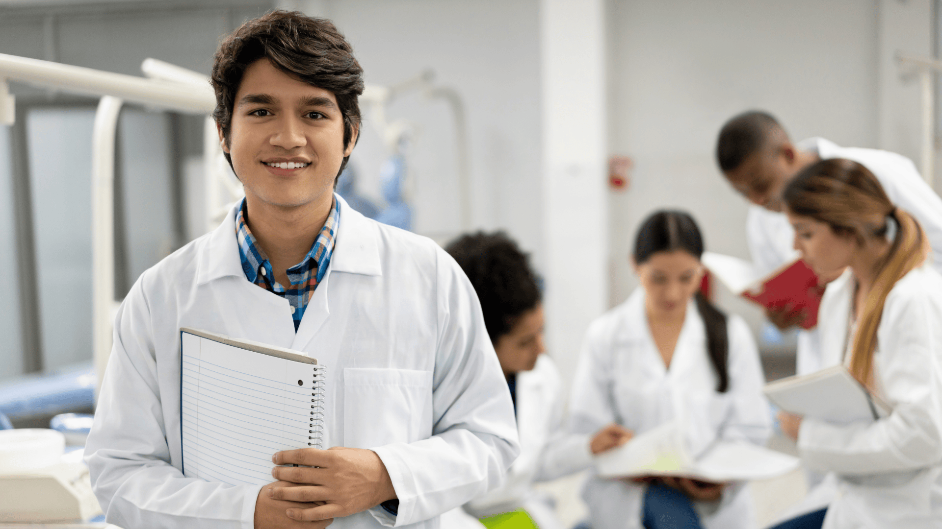 In today’s European healthcare landscape, the term UEMS appears frequently in discussions about accredited courses, continuing medical education (CME) programs, and international training initiatives. For