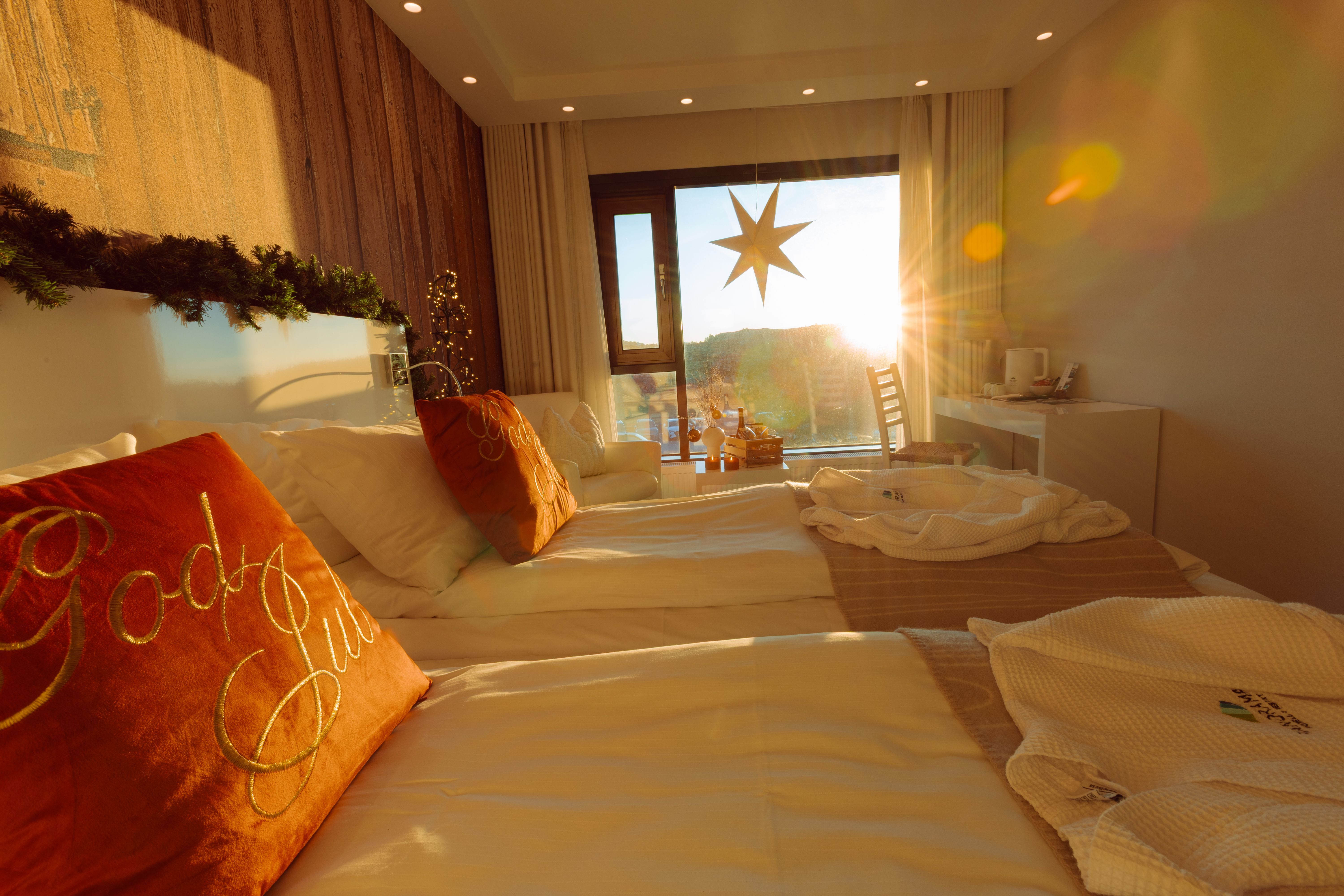 Christmas-decorated Standard Room – Christmas & Spa
