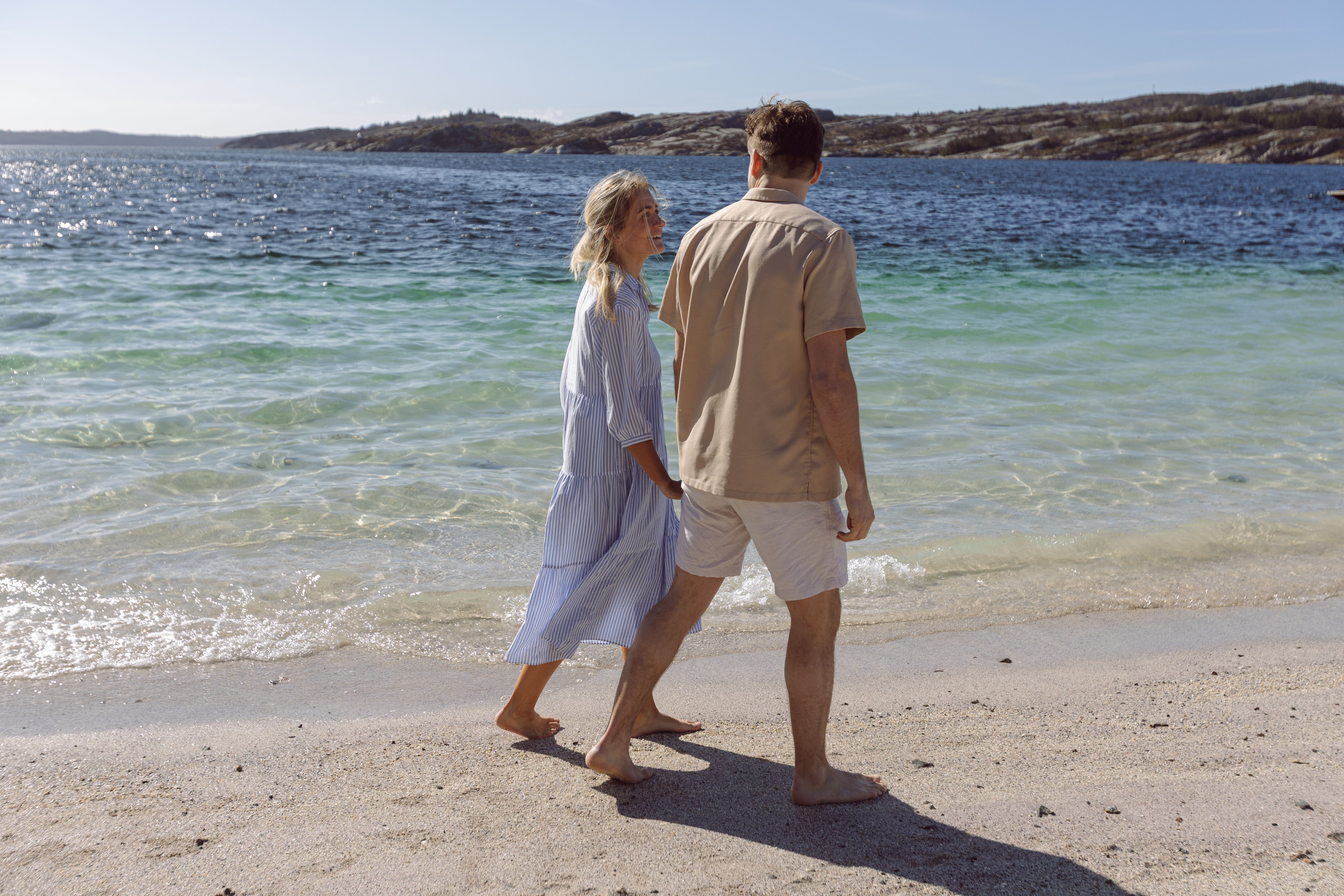 strand og sol på sotra, ved rorbuer