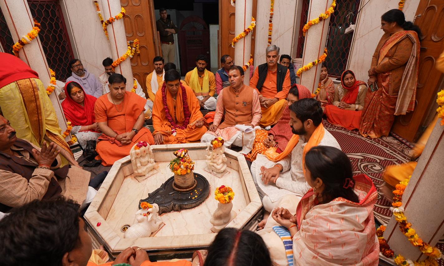 The Importance of Praising Lord Shiva - SiddhiStar Narwar Dham Parampara